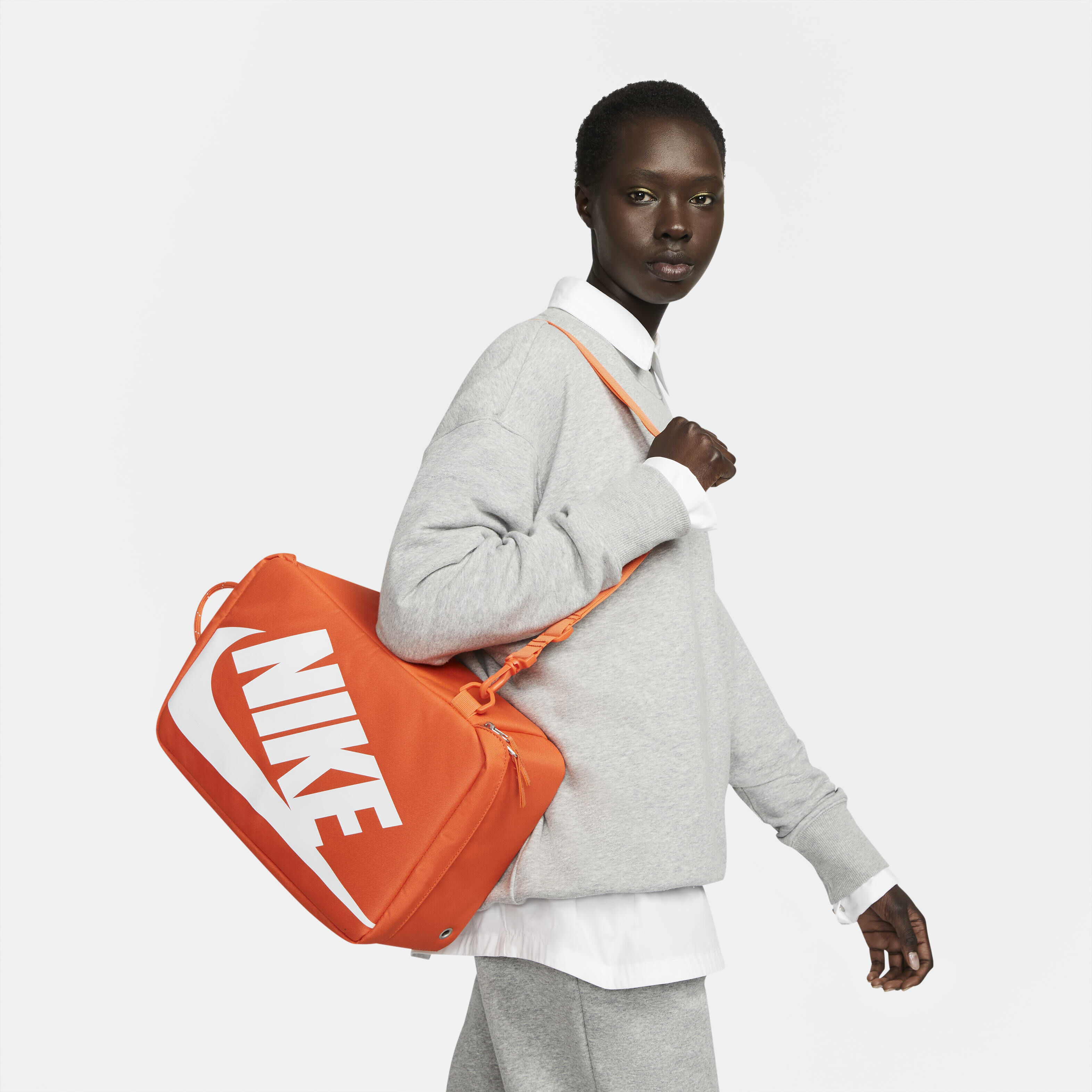 Buy Nike Shoe Box Bag 12L Nike Qatar Official
