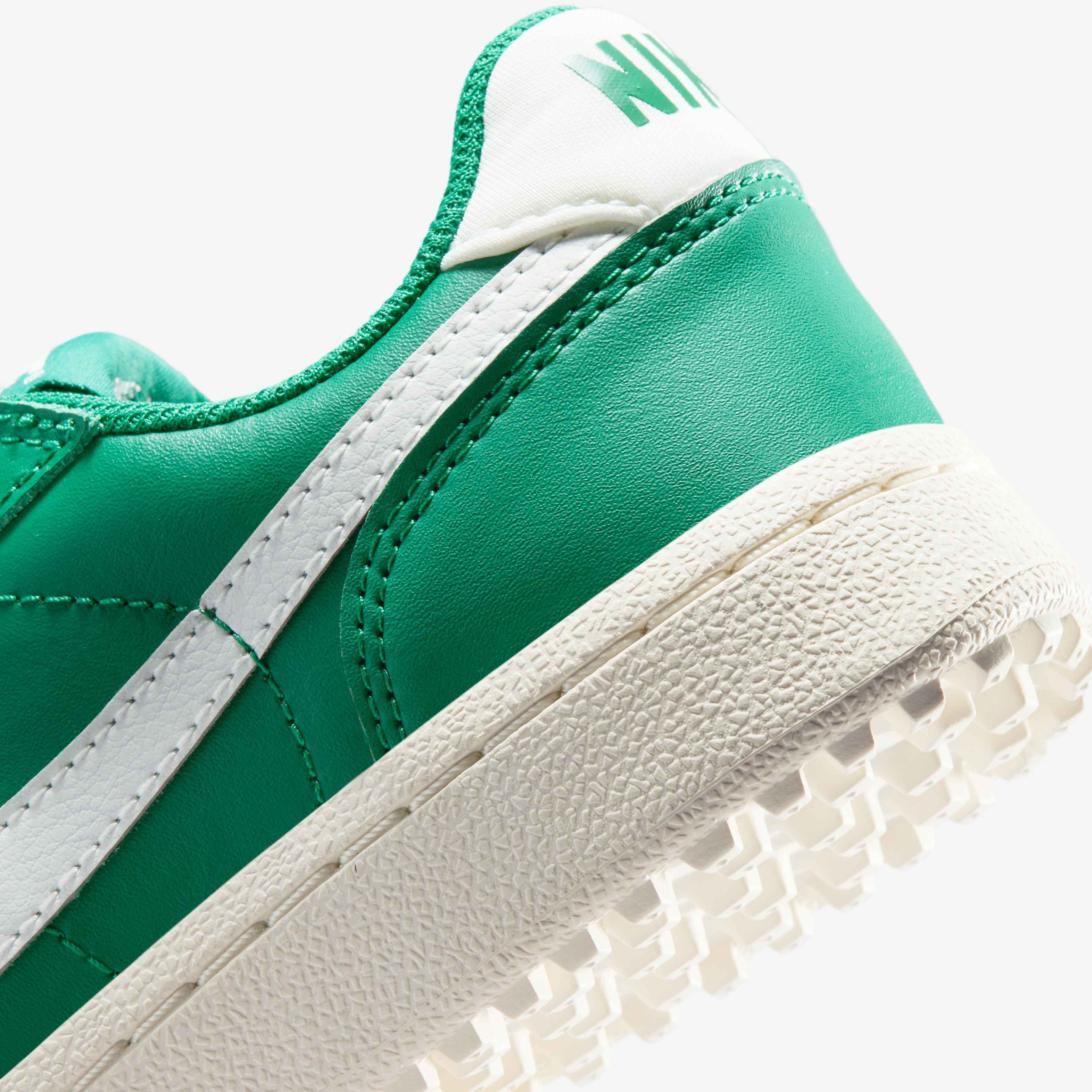 نايكي فيلد جينرال LTR image number 7