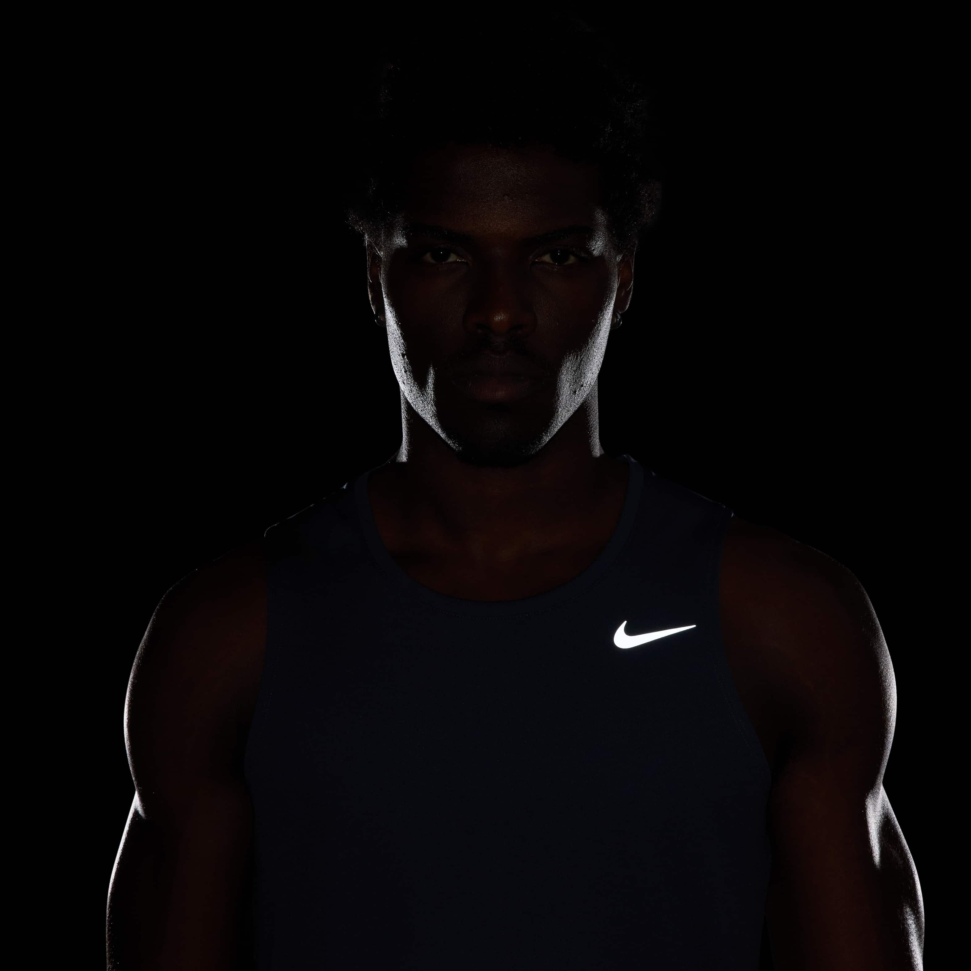 Nike Miler image number 5