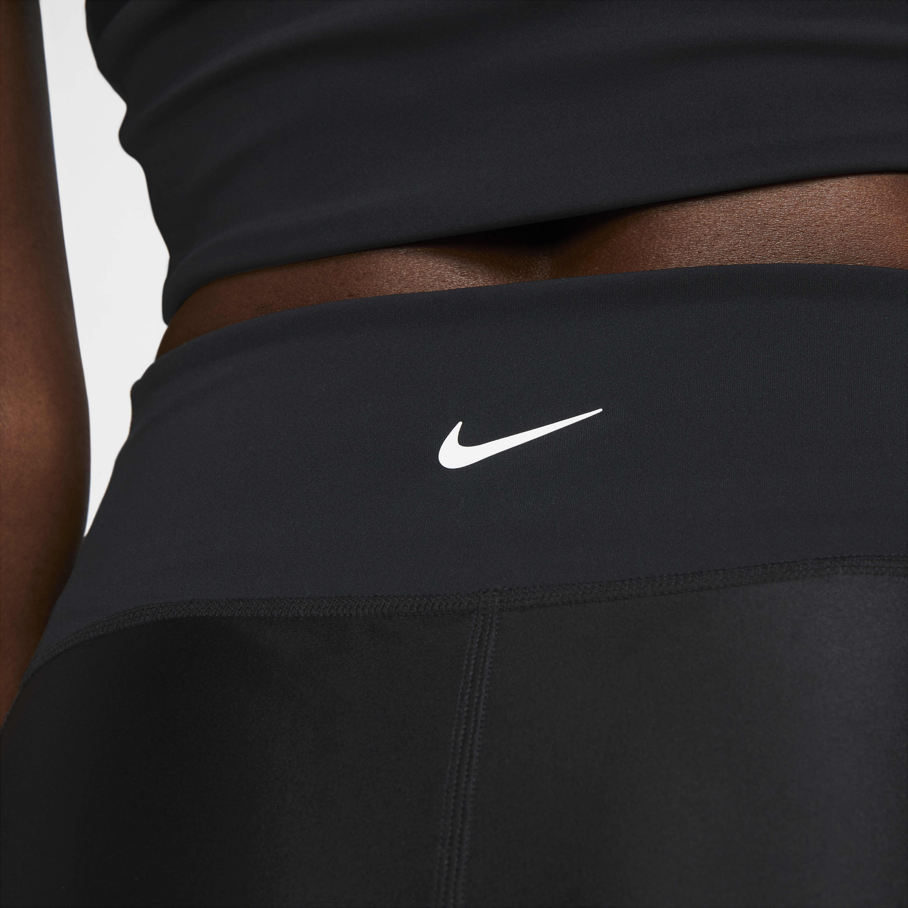 Nike Pro image number 4
