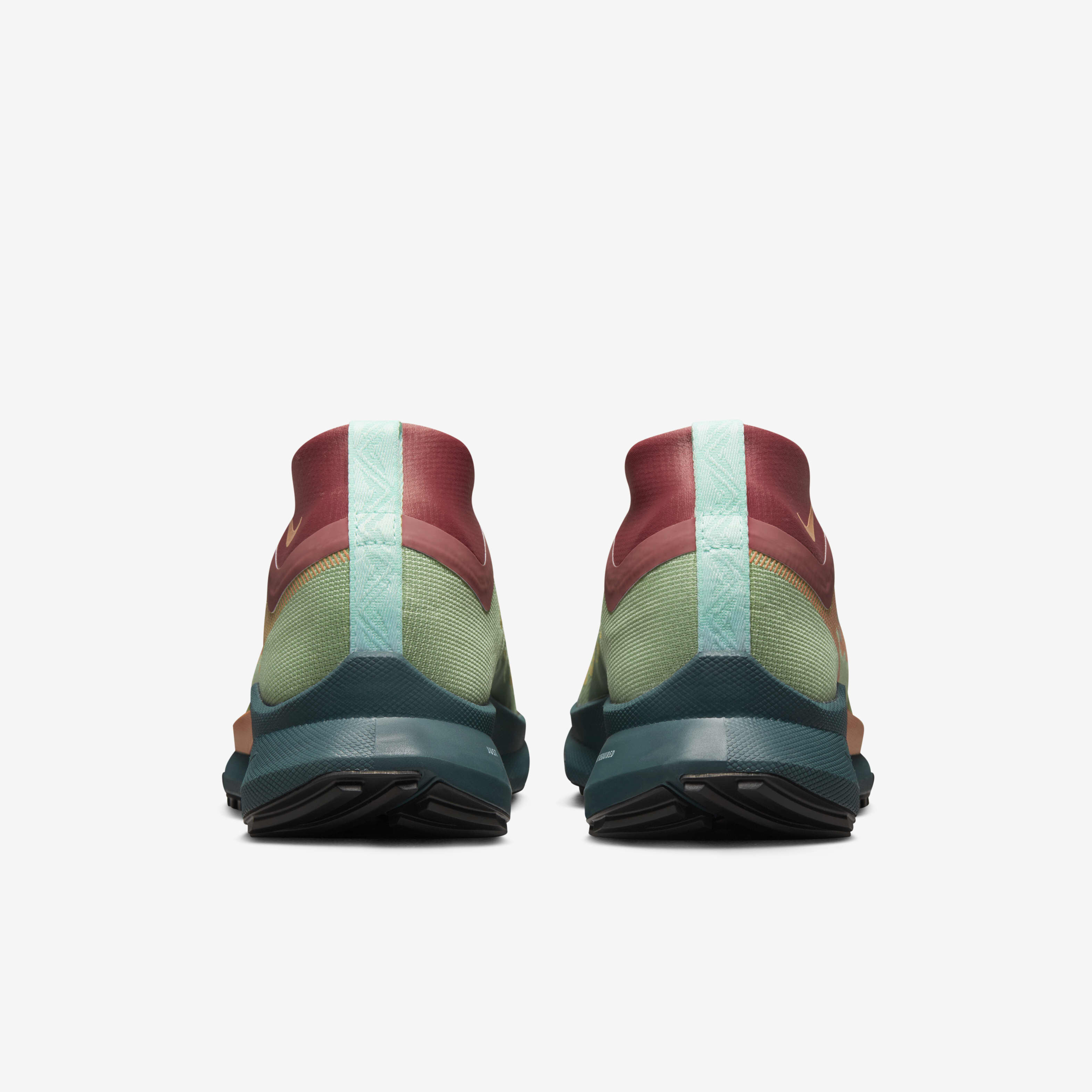 نايكي رياكت بيجاسوس تريل 4 جور-تيكس image number 5