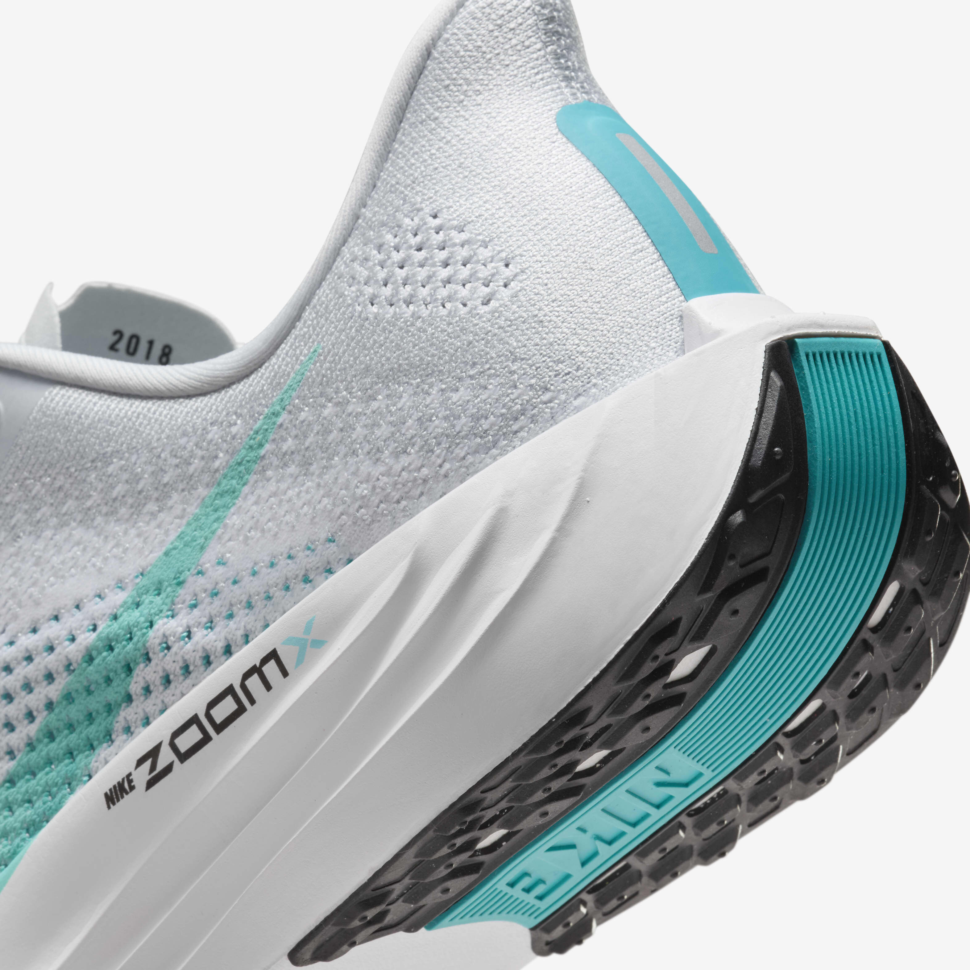 Nike Pegasus Plus image number 7