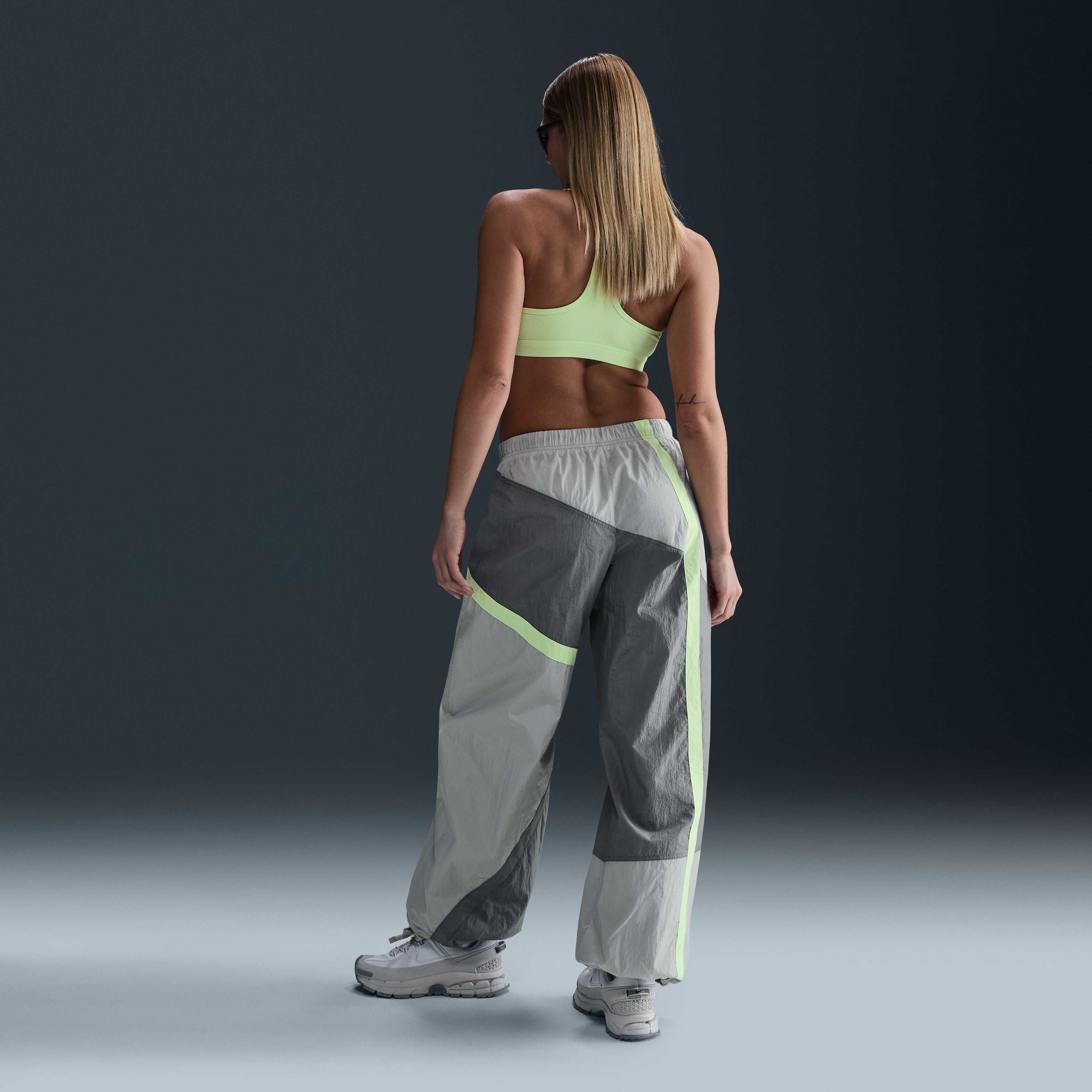 نايكي سبورتسوير ستريت image number 3