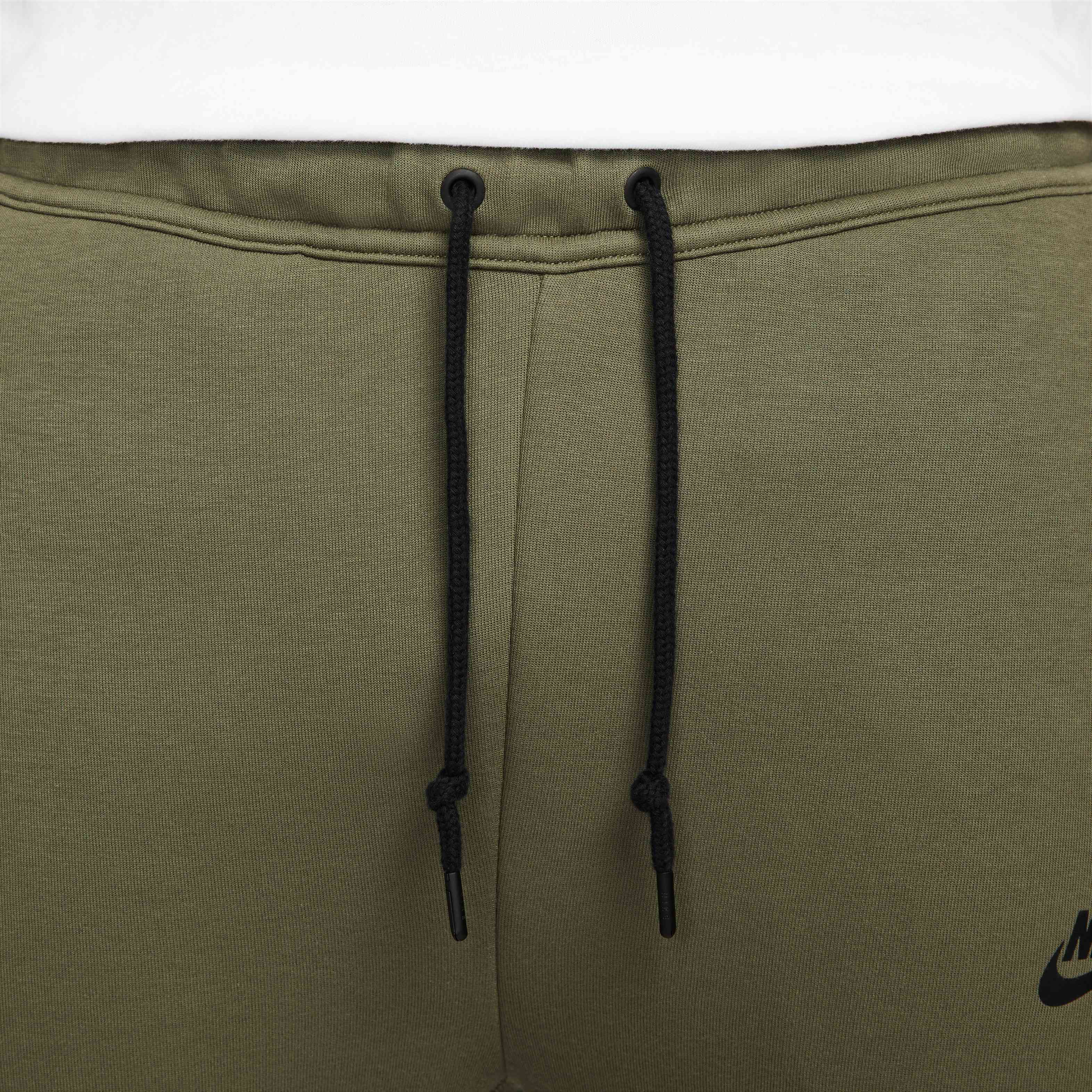 Nike Sportswear Tech Fleece image number 3