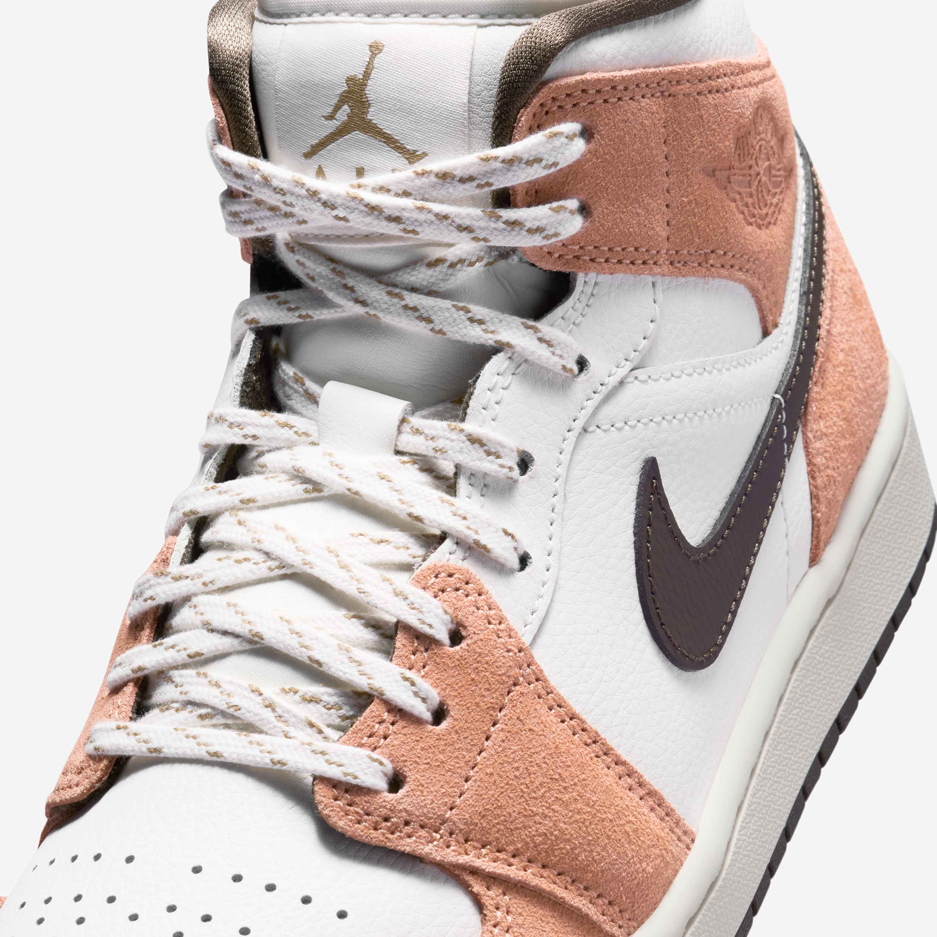 Air Jordan 1 Mid image number 6