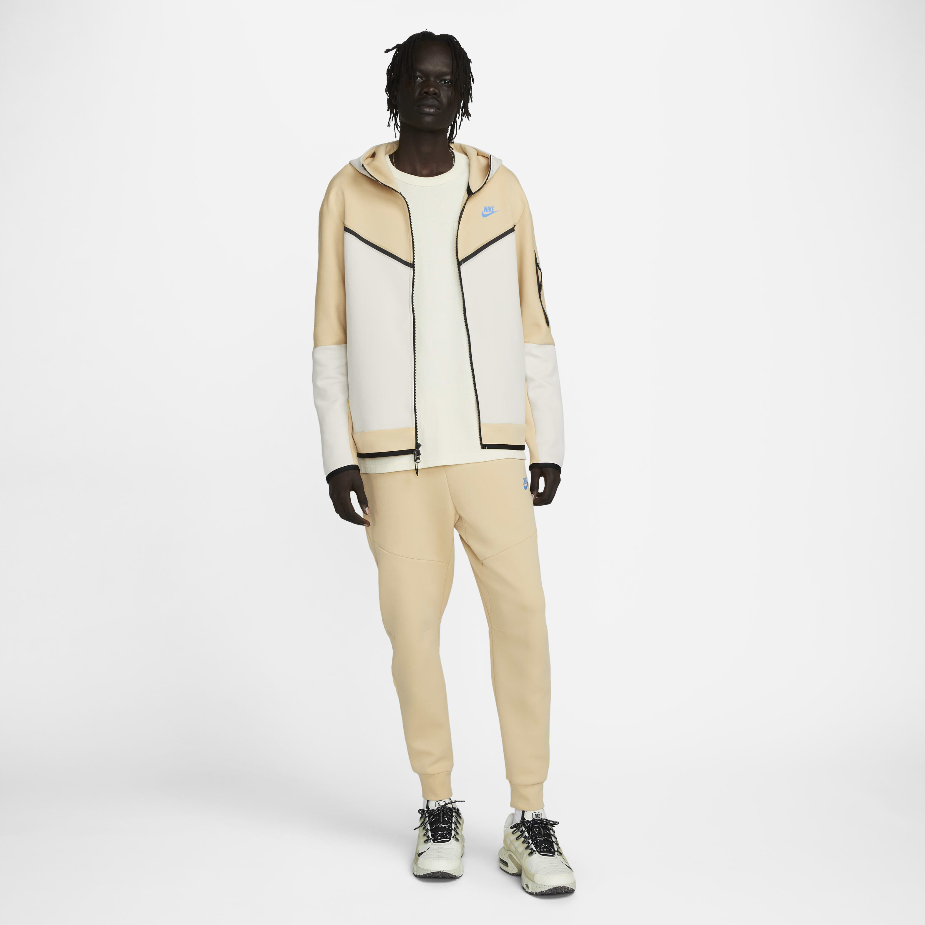 نايكي سبورتسوير تَك فليس image number 6