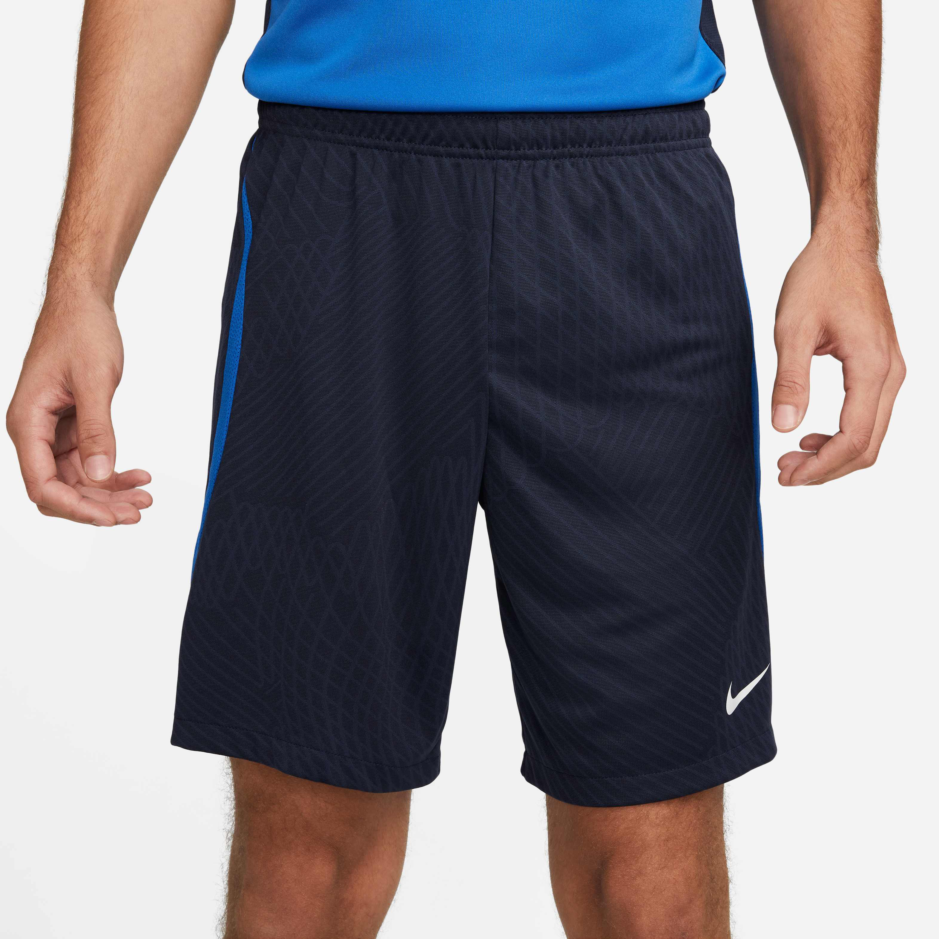 Nike Dri-FIT Strike image number 1