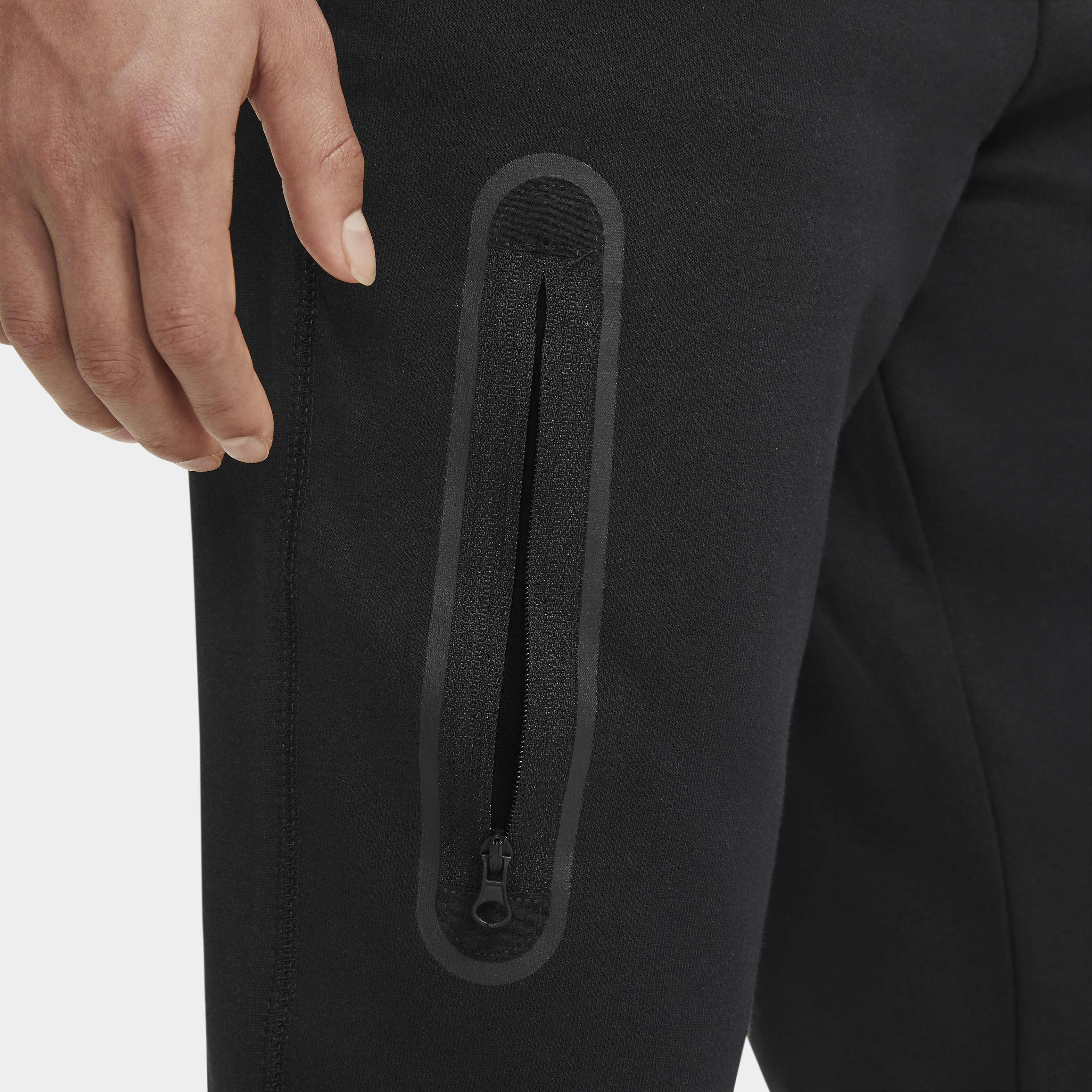 Nike Sportswear Tech Fleece image number 3