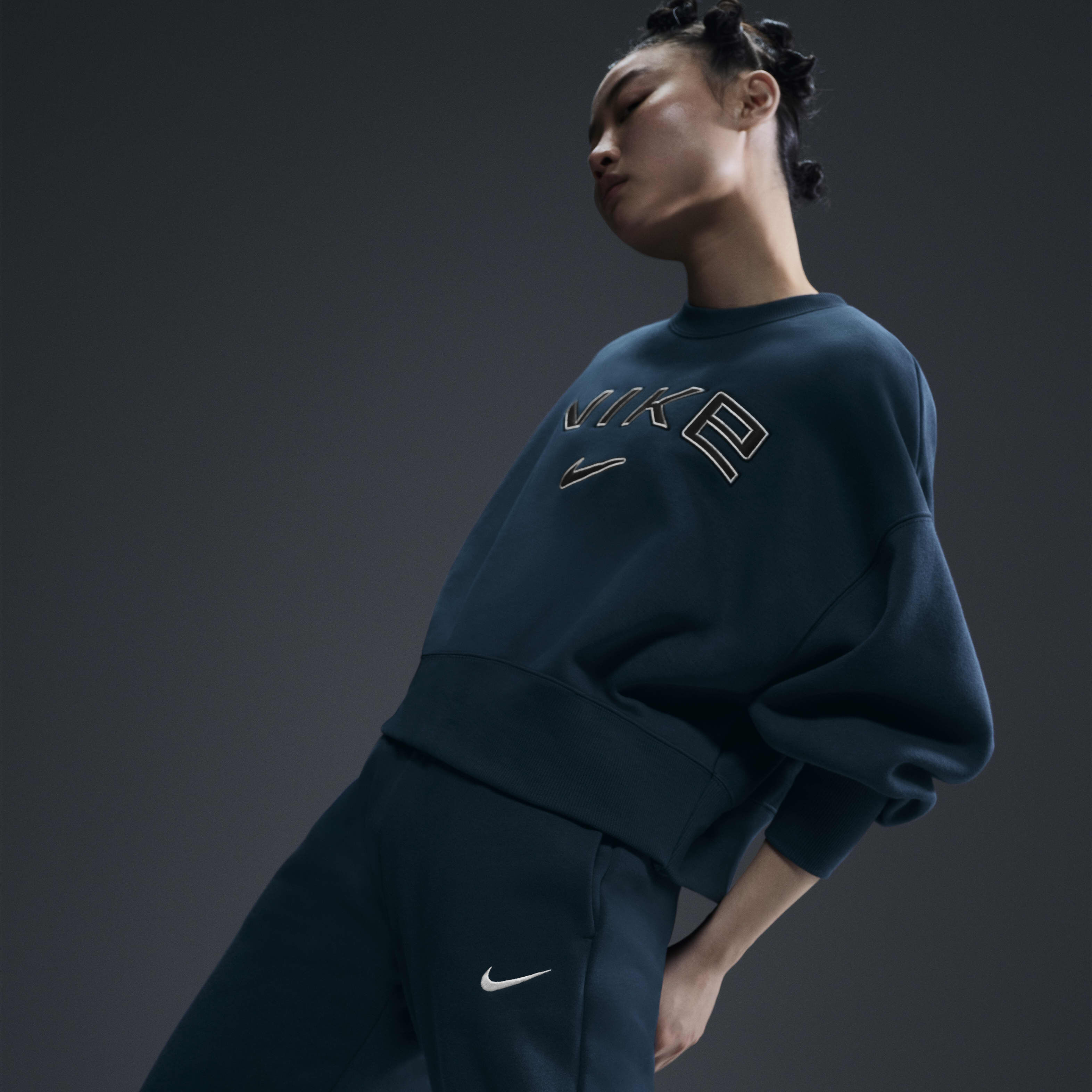 نايكي سبورتسوير فينكس فليس image number 2