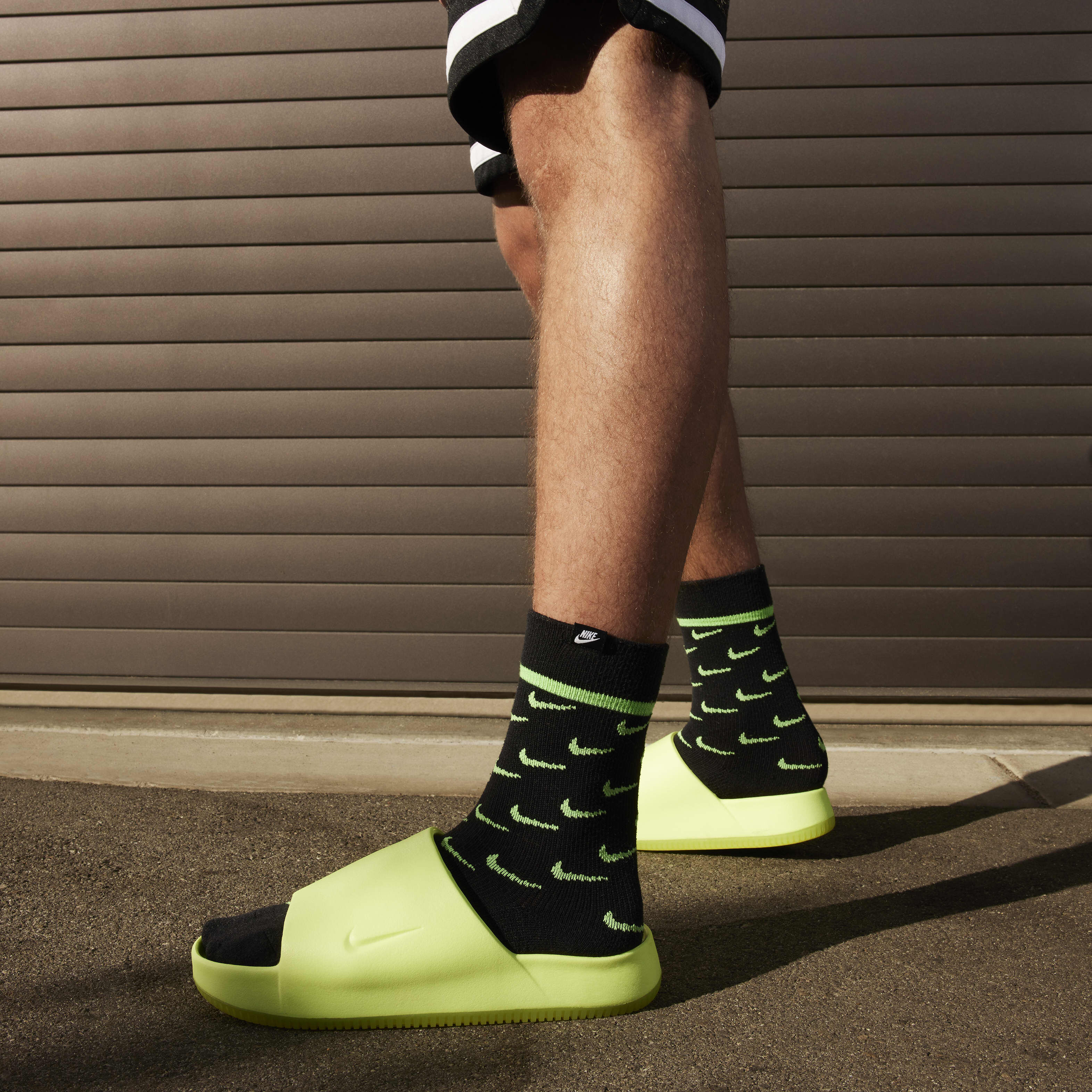 Buy Nike Calm Men s Slides Nike Qatar Official