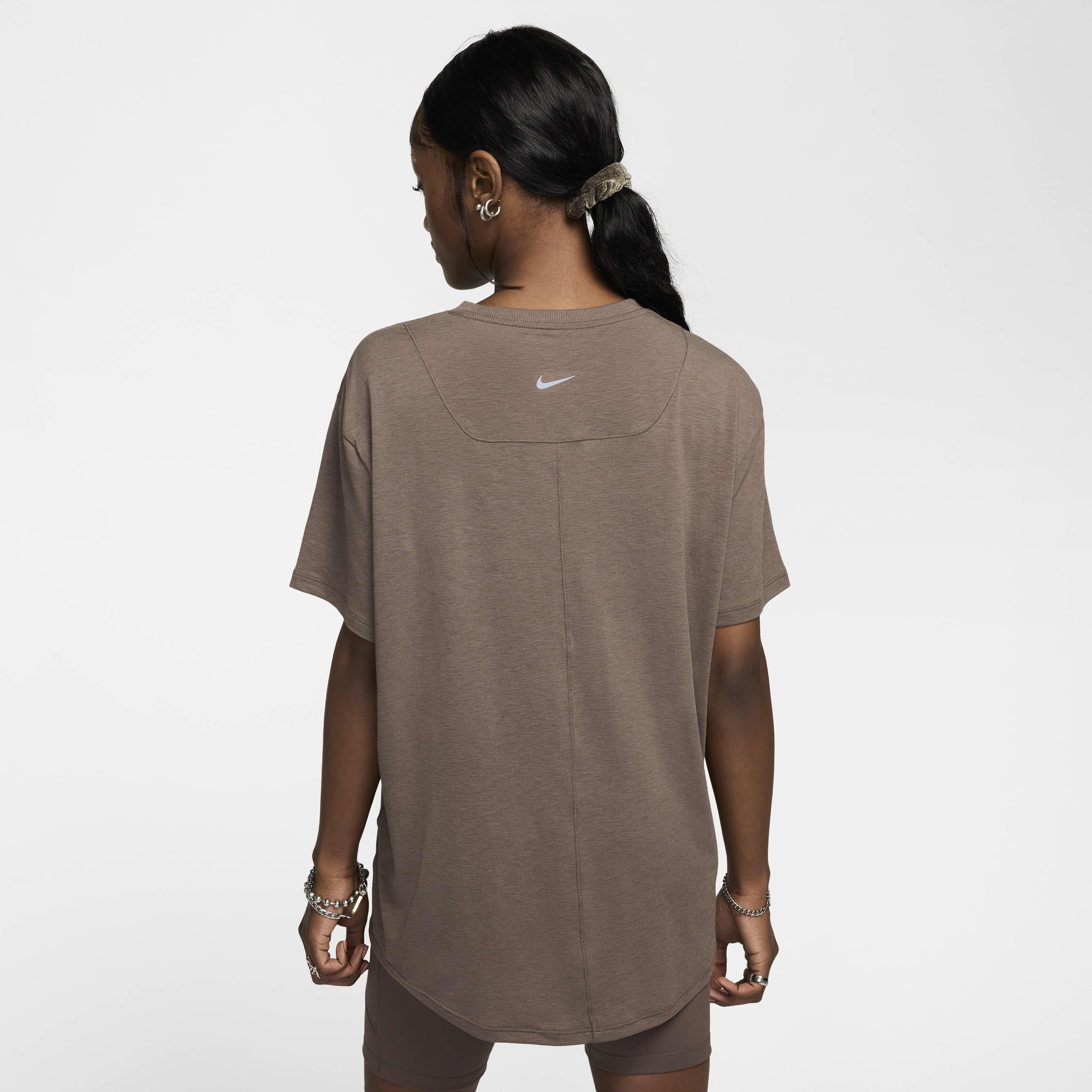 Nike loose fit top outlet