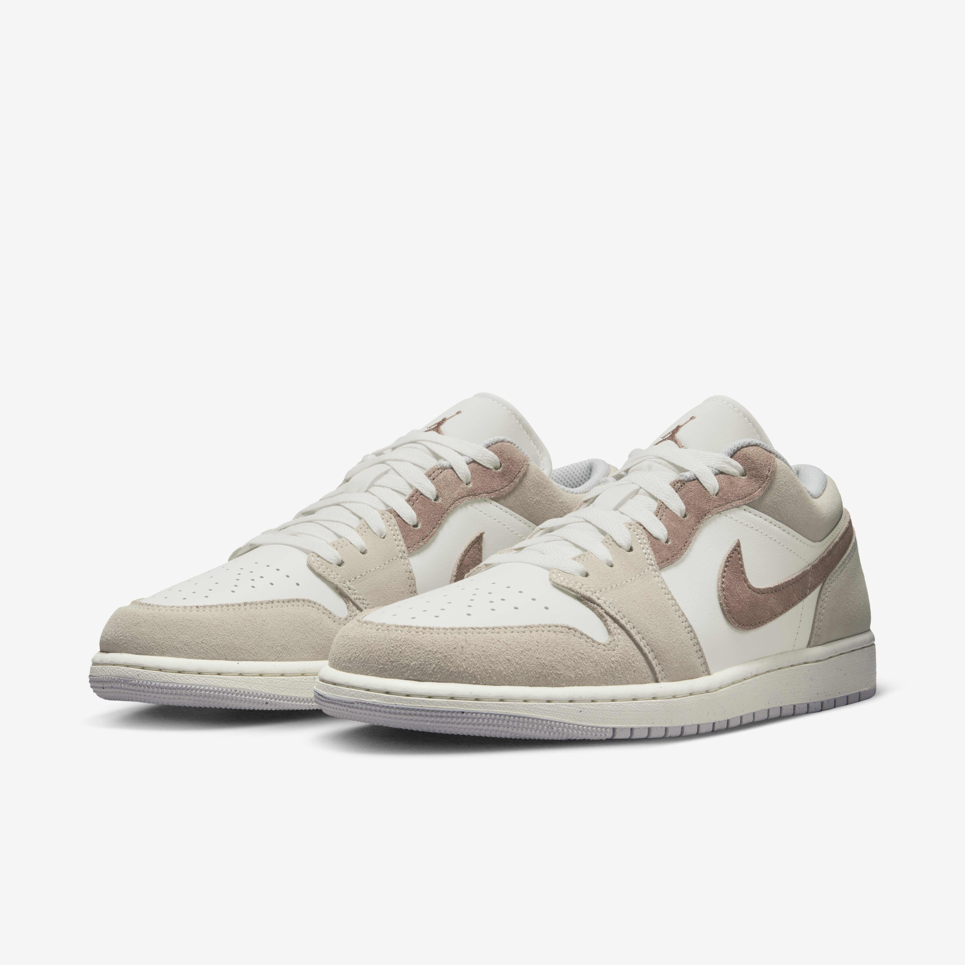 Air Jordan 1 Low SE image number 4