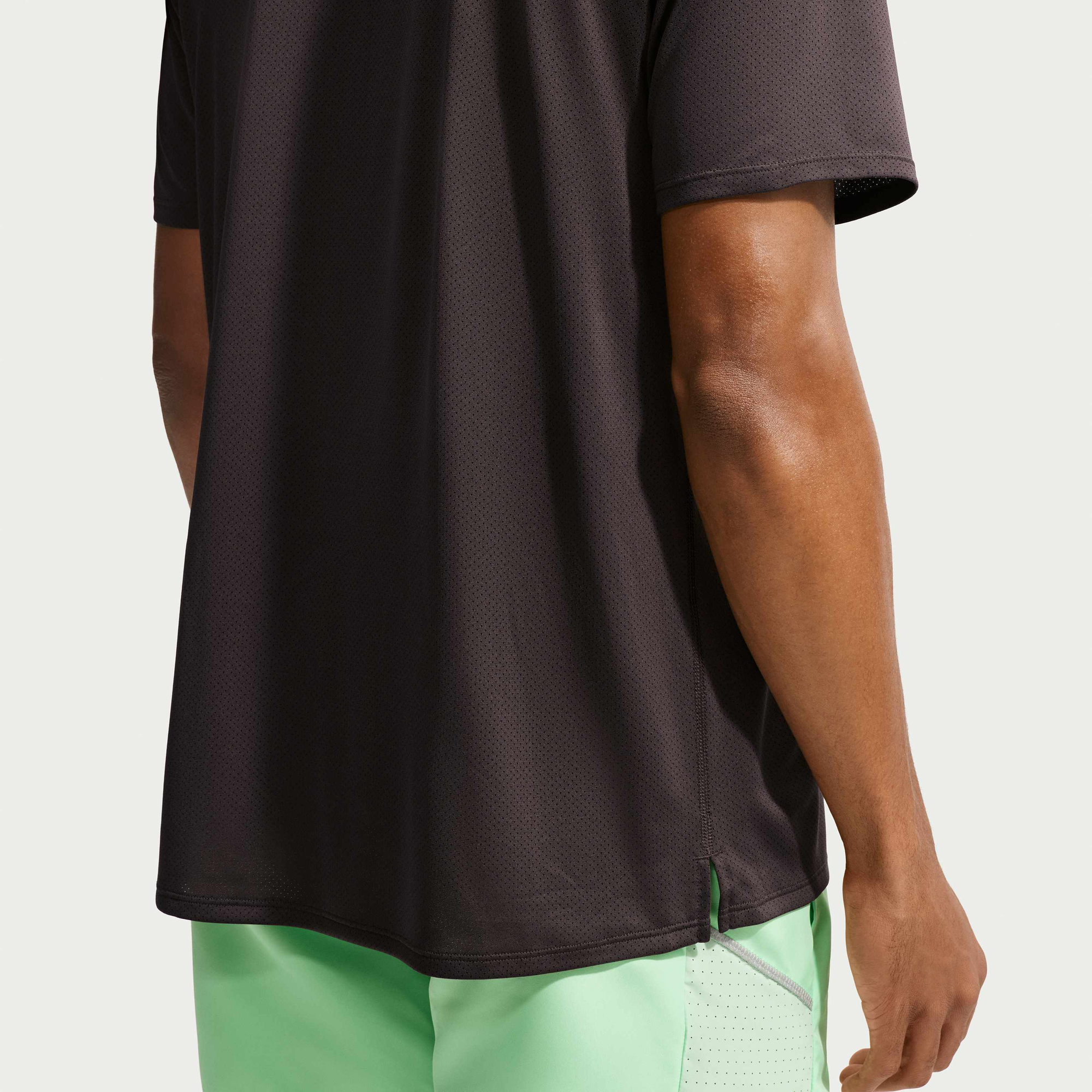 Zoom image