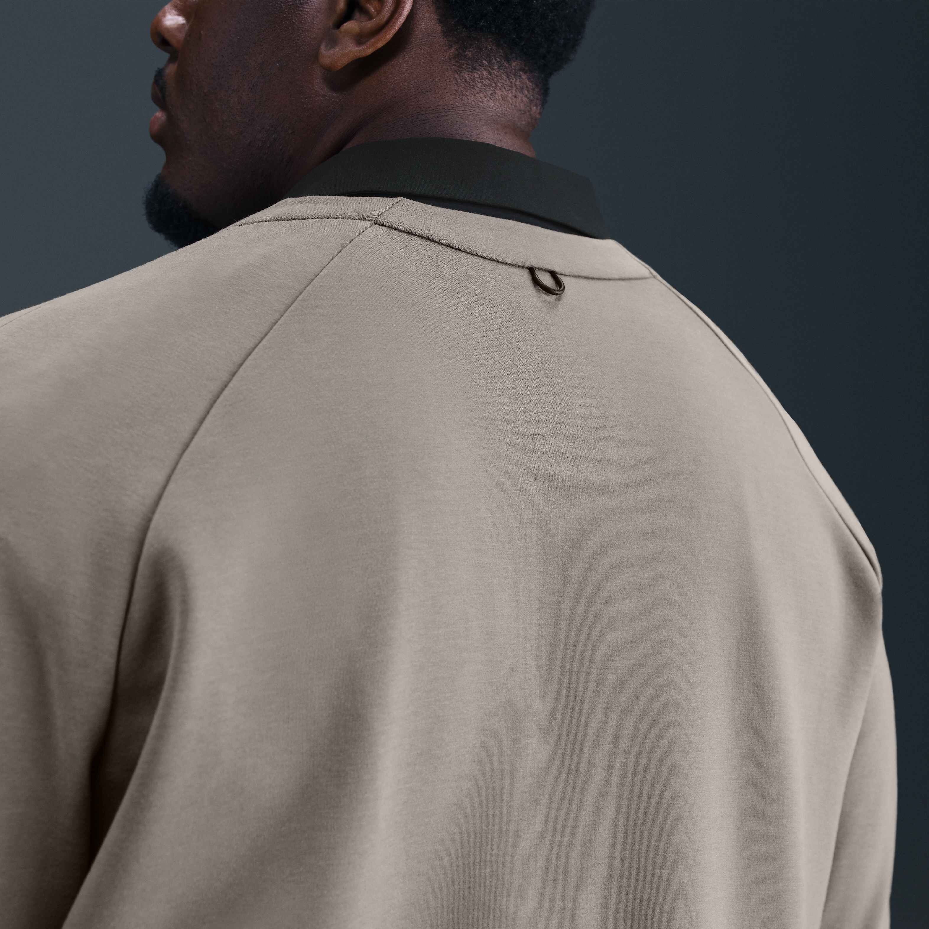 نايكي 24.7 امبوسبلي سوفت image number 6