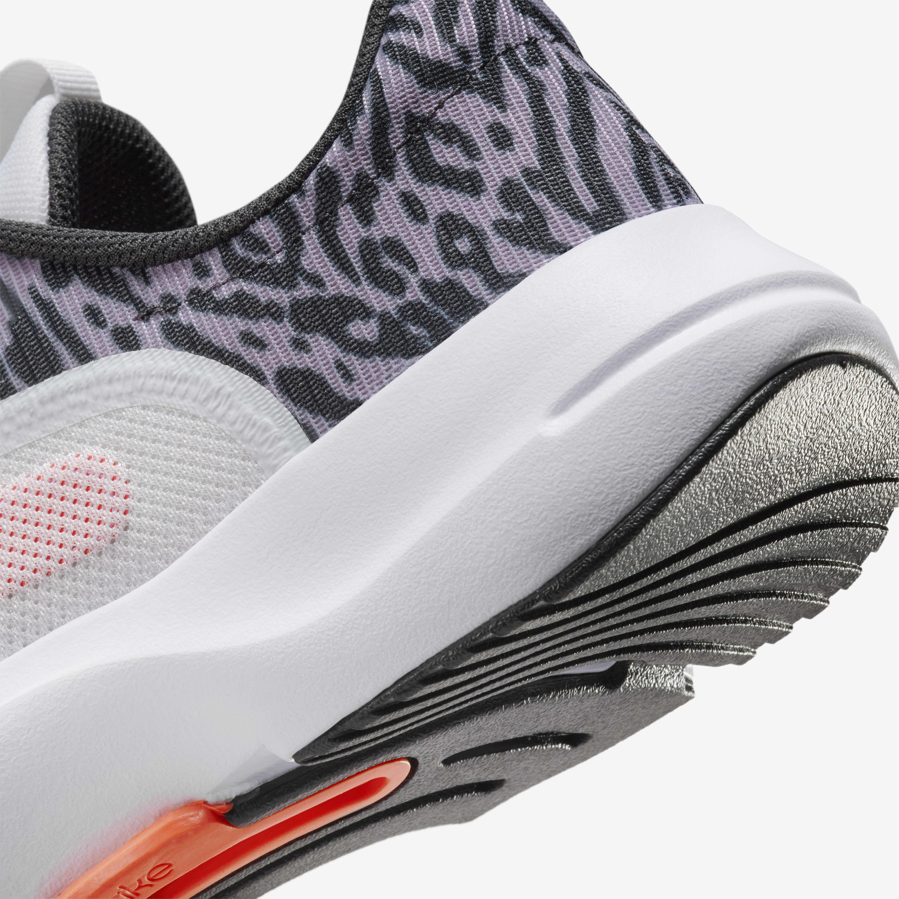 نايكي إن-سيزن TR 13 بريميوم image number 7