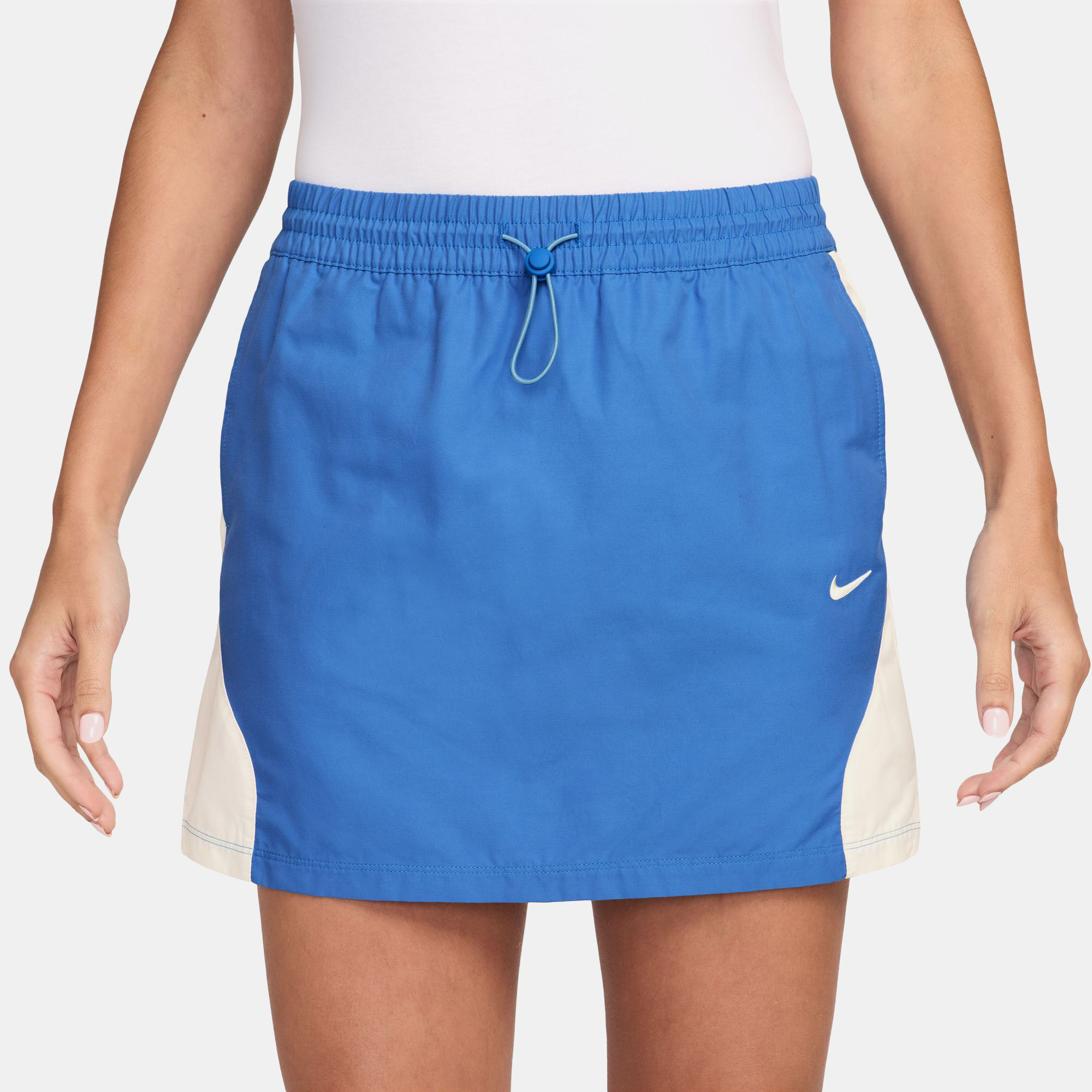 Nike Sportswear image number 0