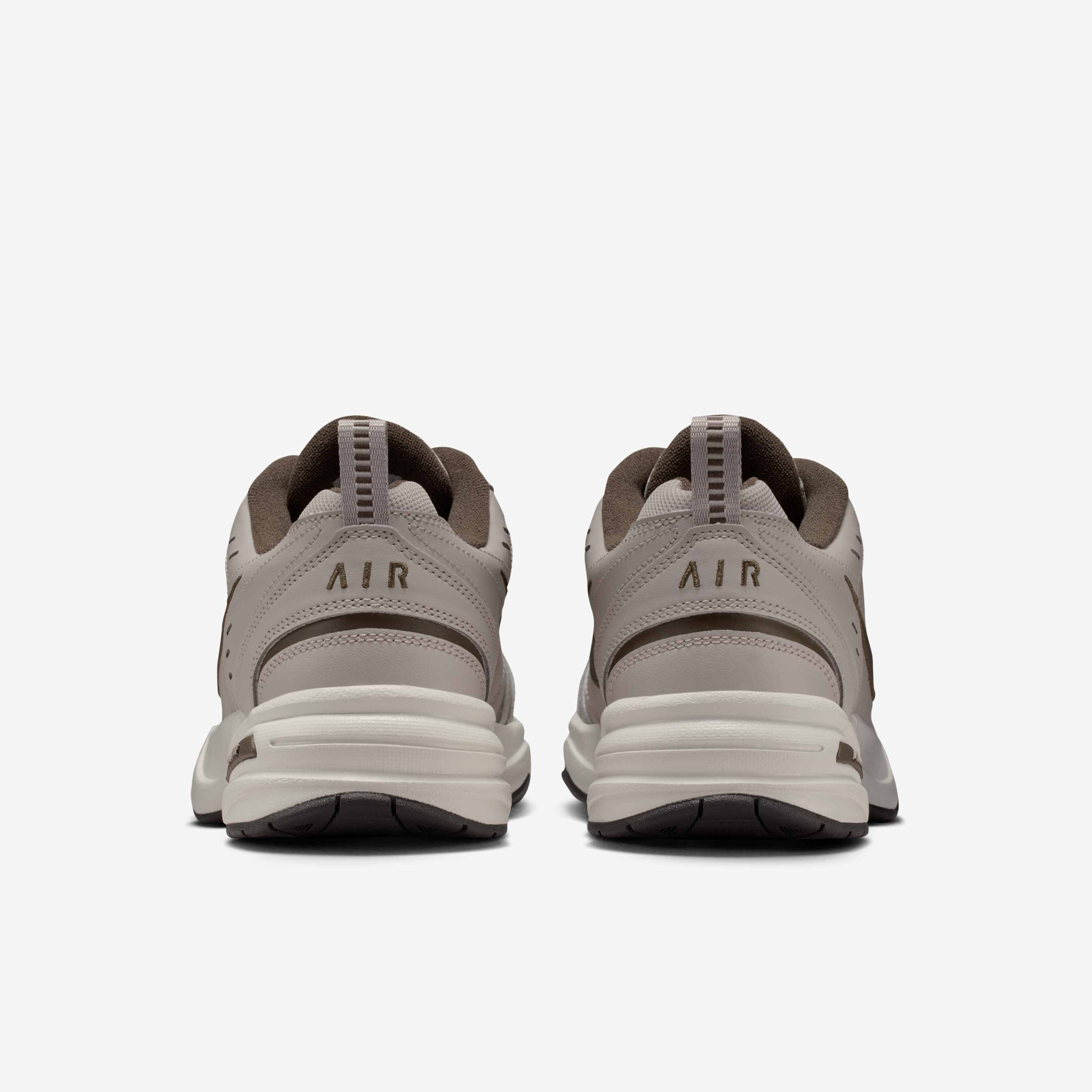 Nike Air Monarch IV image number 5