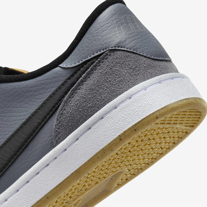 نايكي اس بي كلاسيك image number 7 نايكي اس بي كلاسيك image number 7