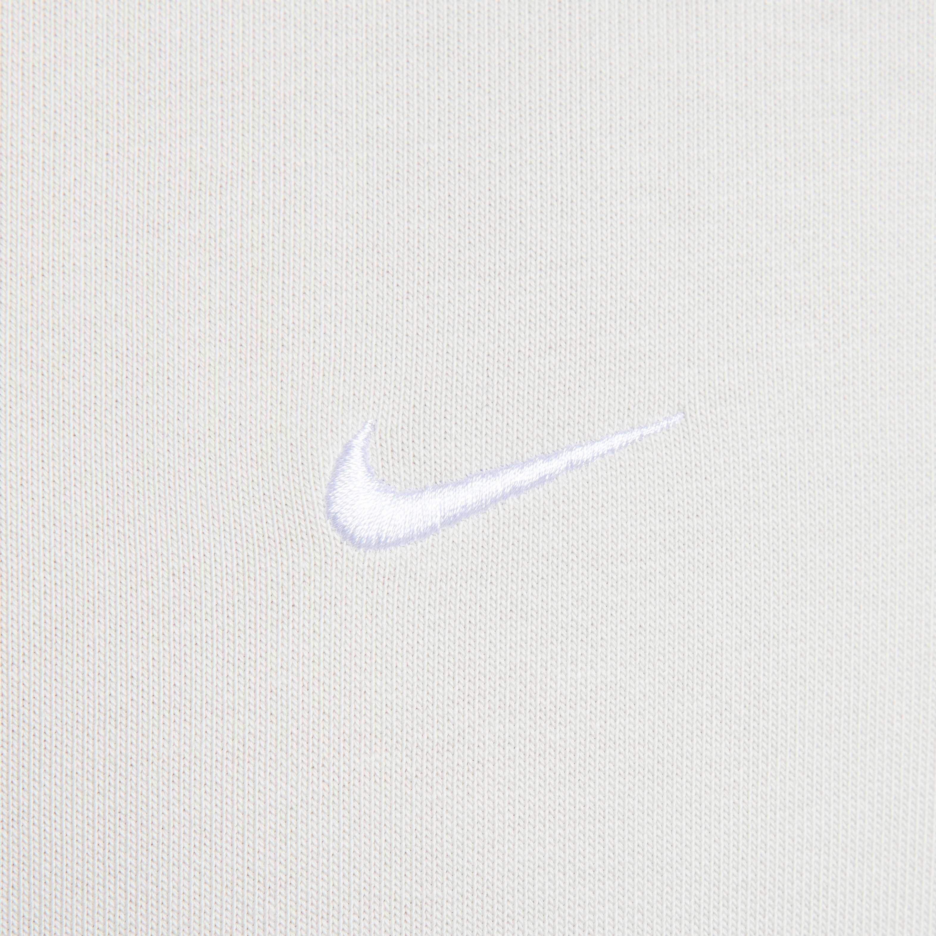 Nike Solo Swoosh image number 3