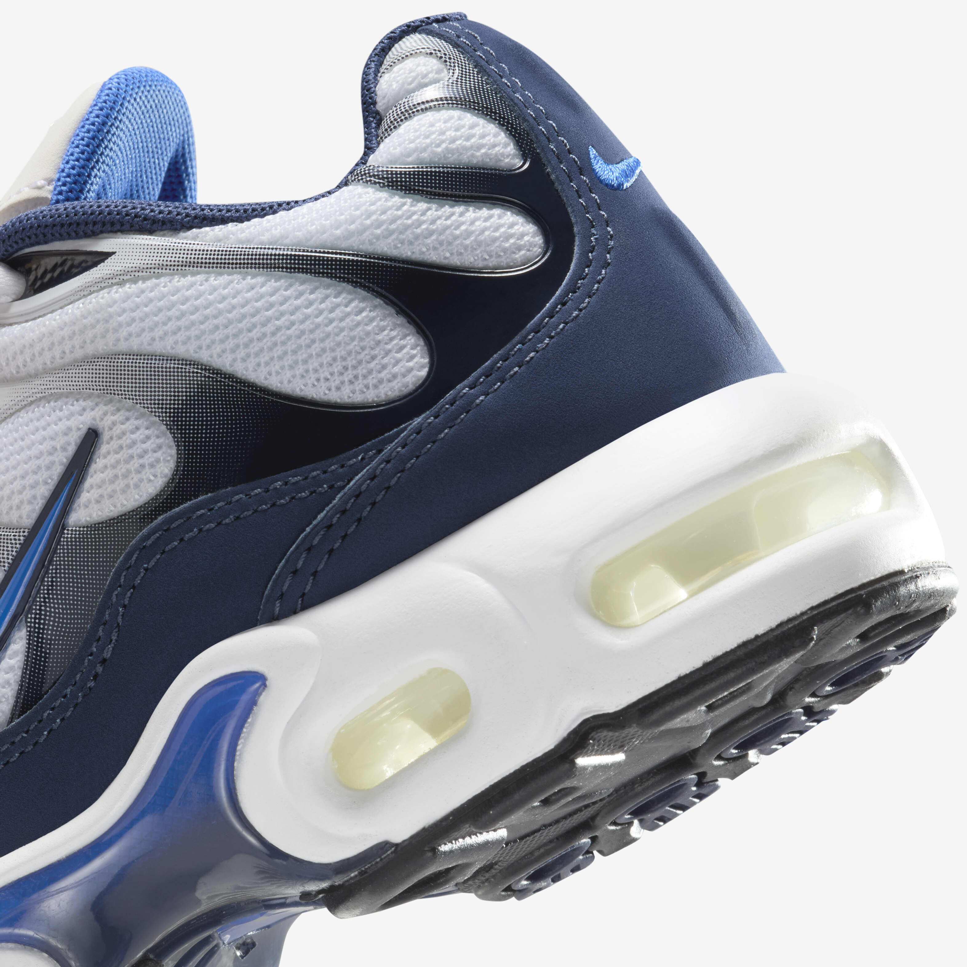 Nike Air Max Plus image number 7