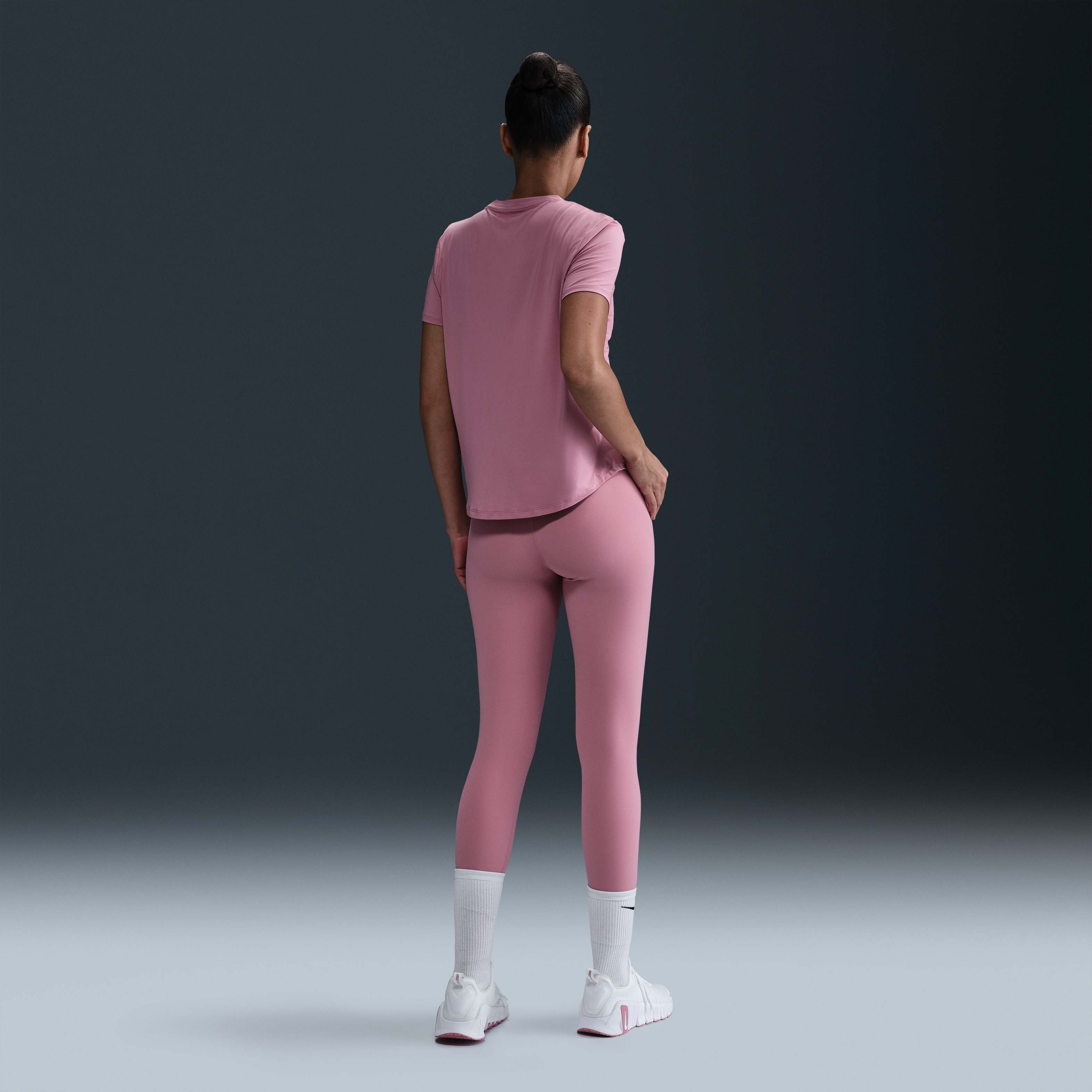 نايكي ون كلاسيك image number 4