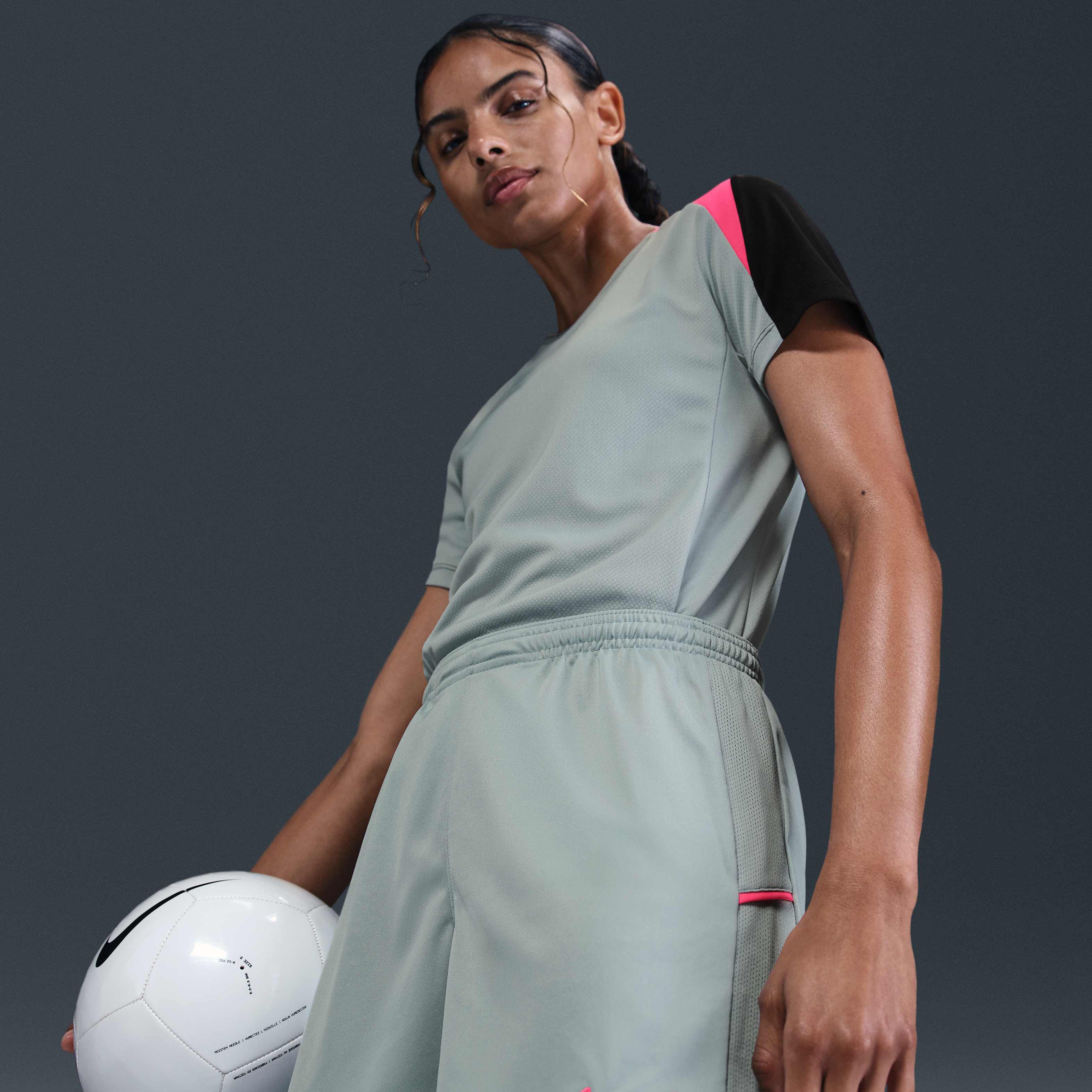 Nike Academy image number 4