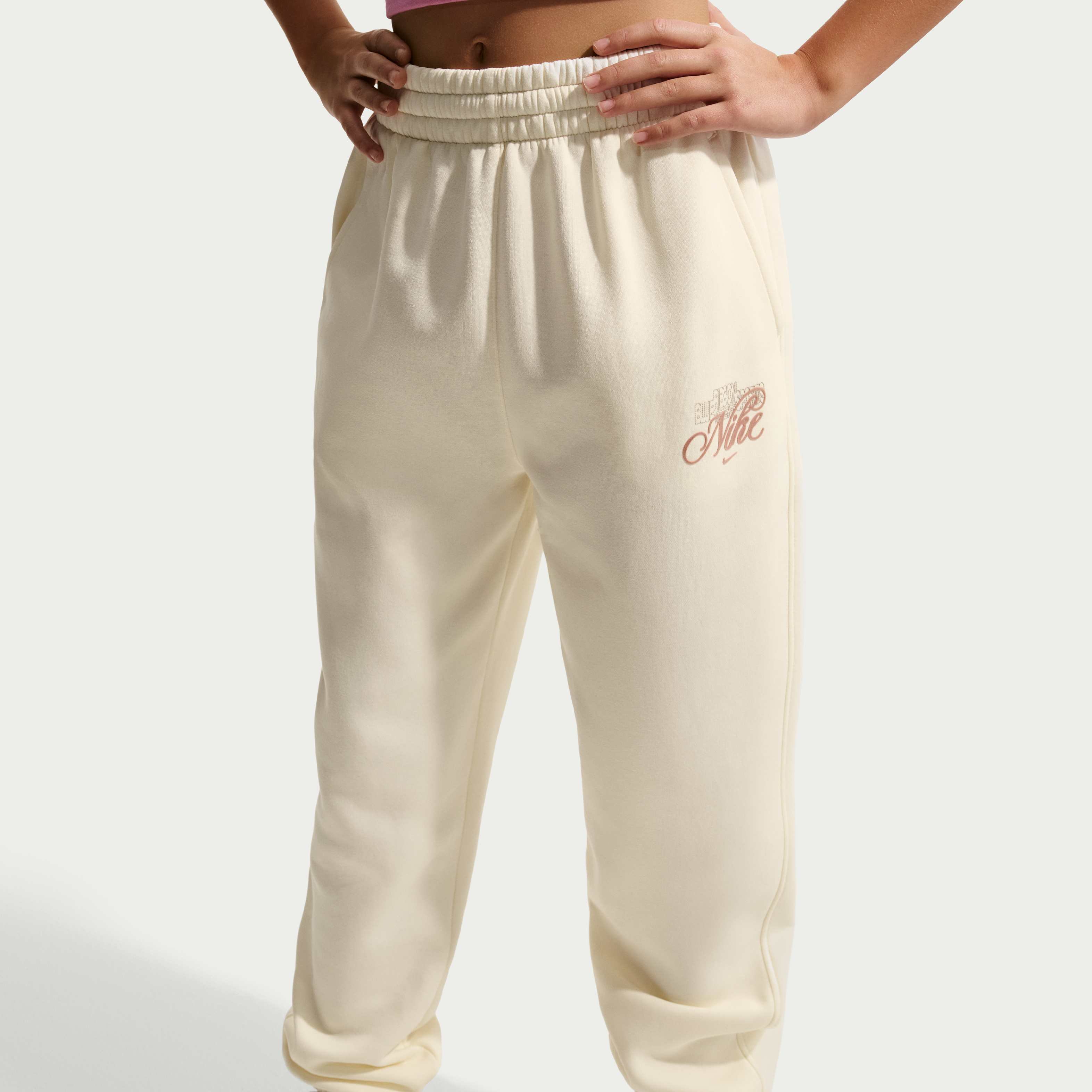 نايكي سبورتسوير كلوب فليس image number 1