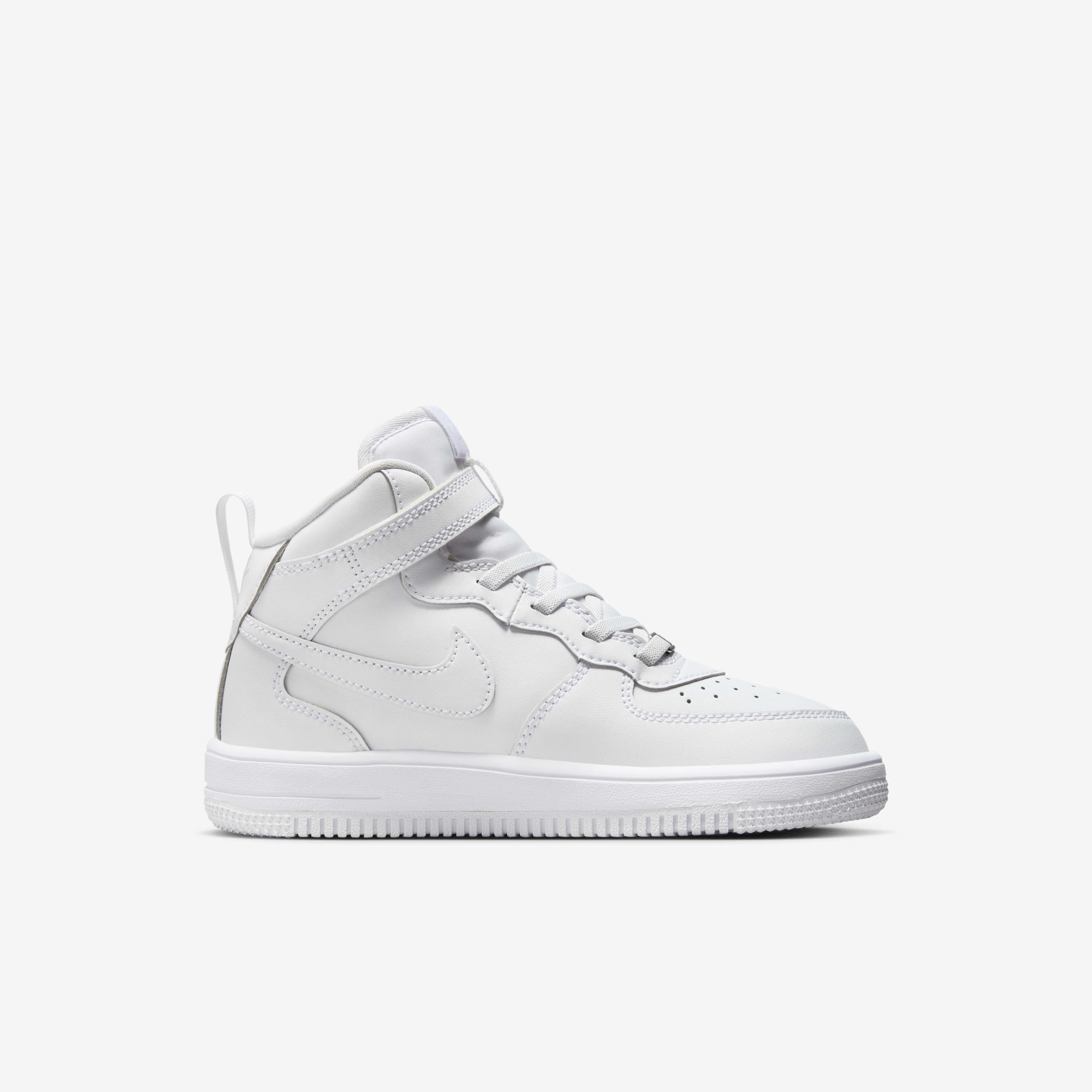 Nike Force 1 Mid EasyOn image number 2