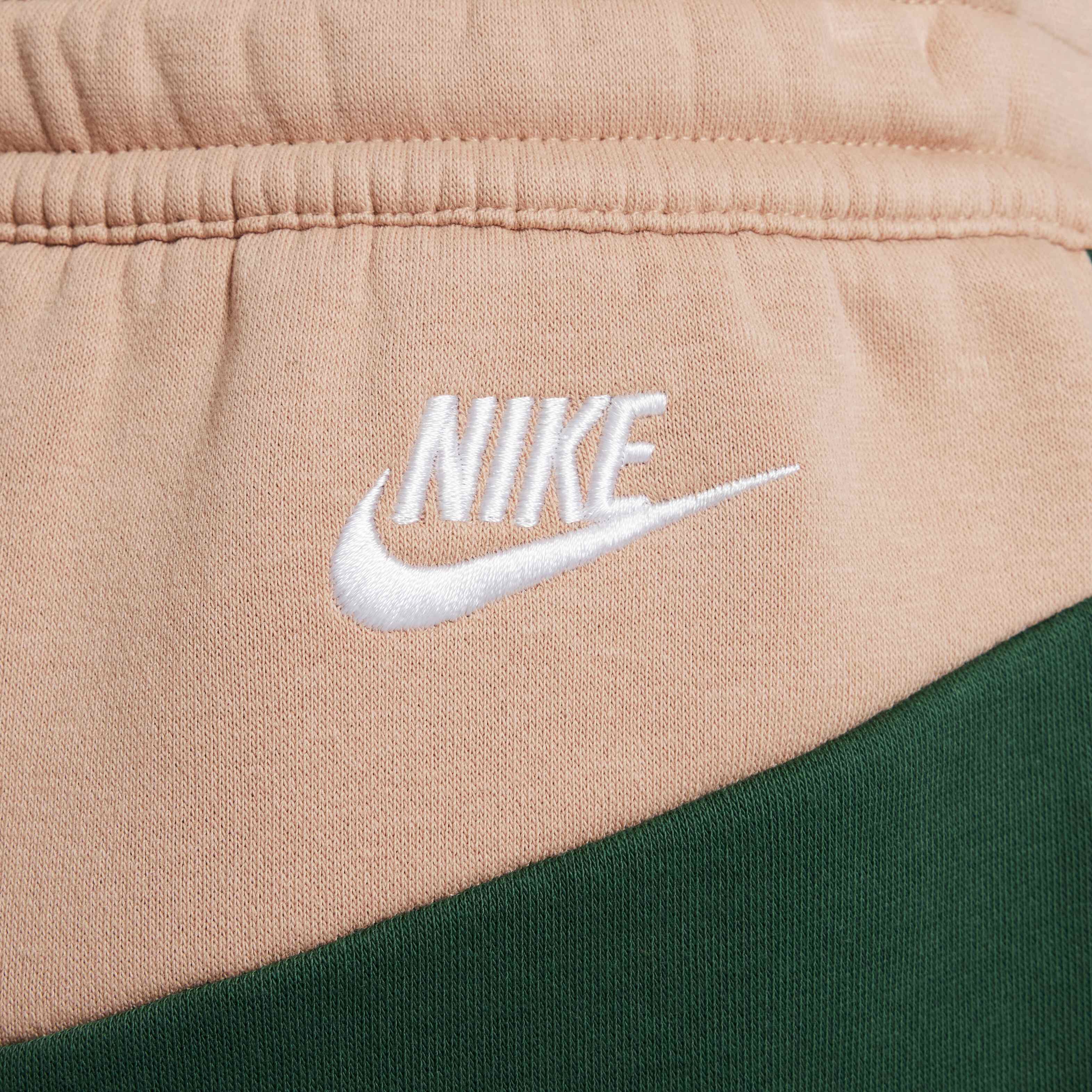 نايكي سبورتسوير امبليفاي image number 5