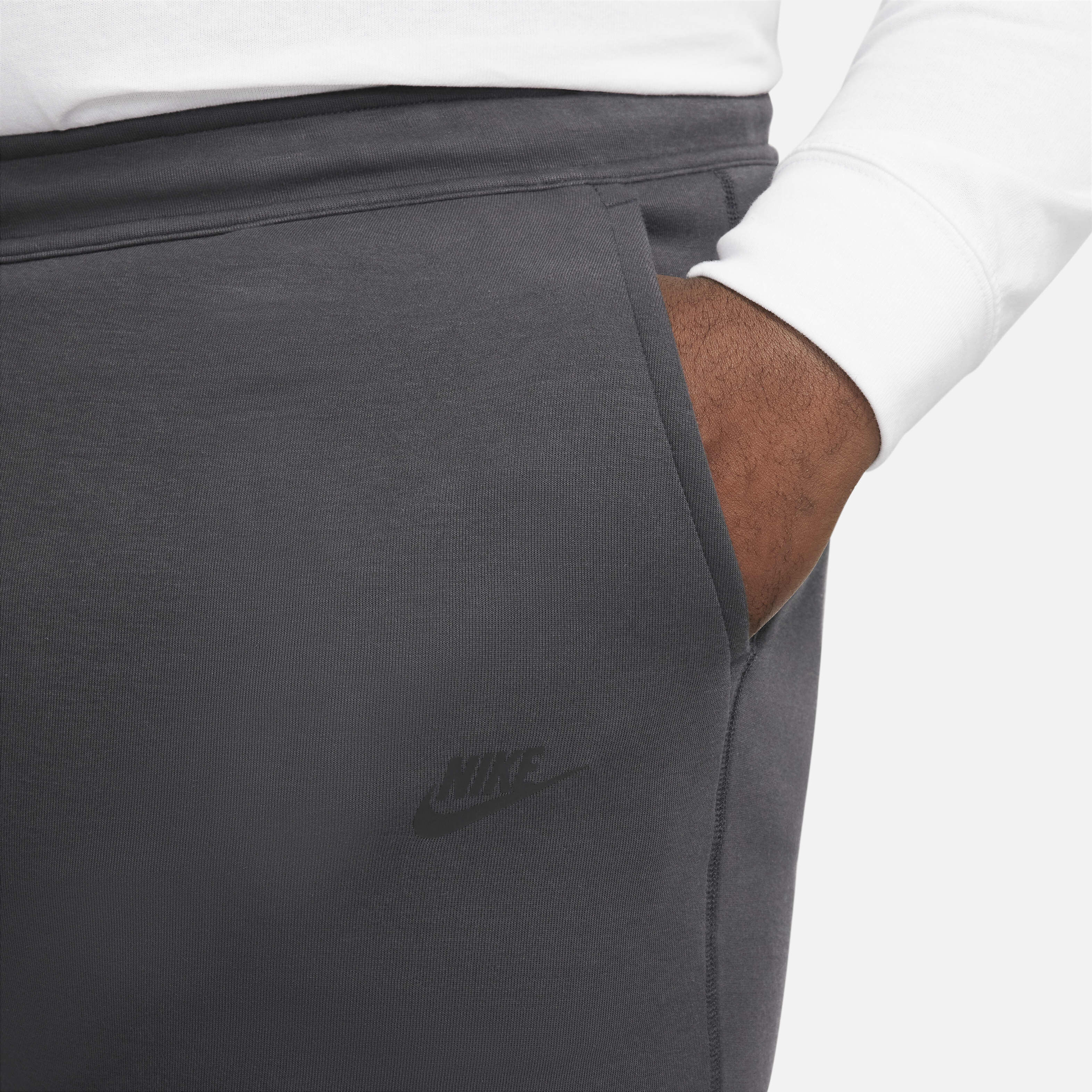 Nike Sportswear Tech Fleece image number 13