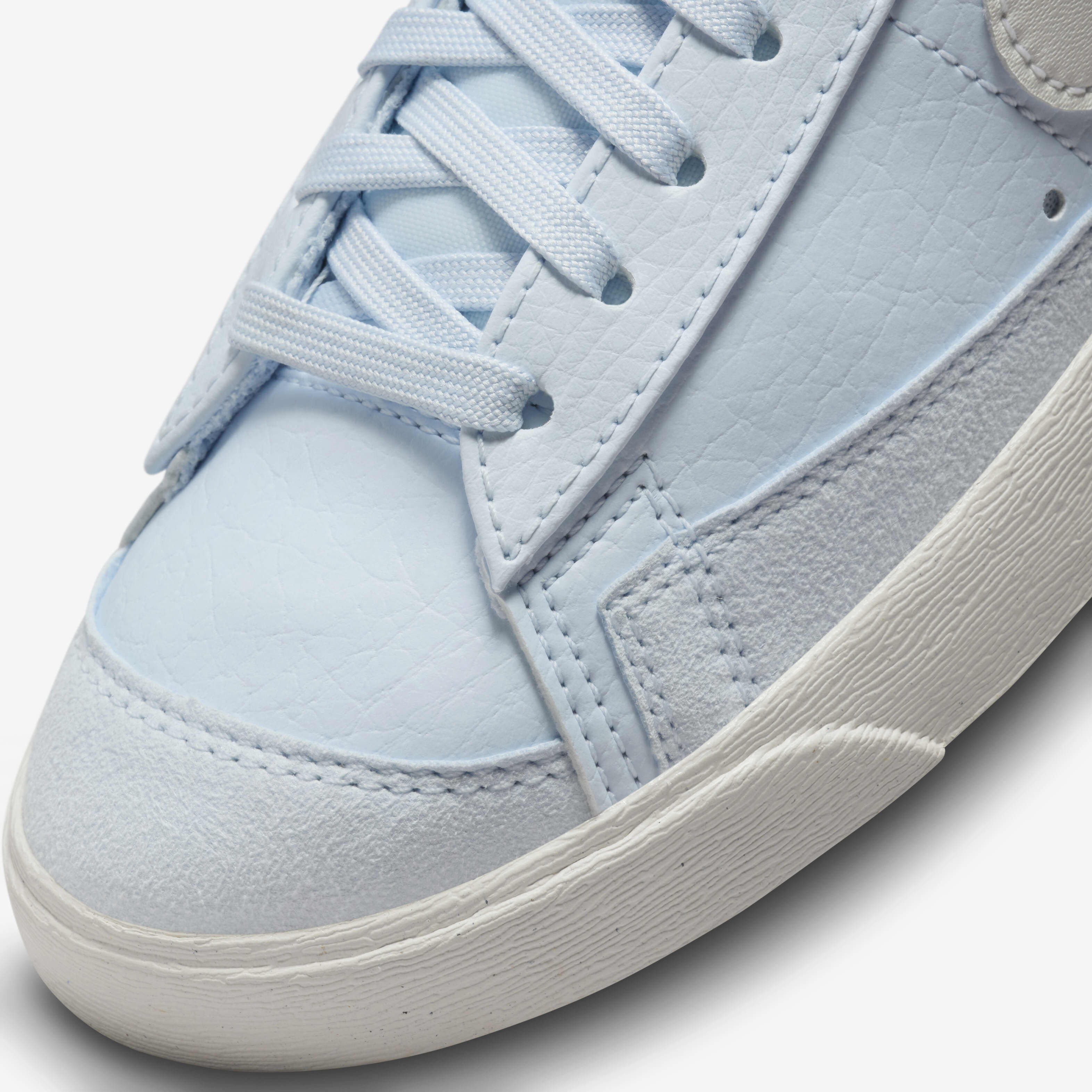 Nike Blazer Mid '77 image number 6