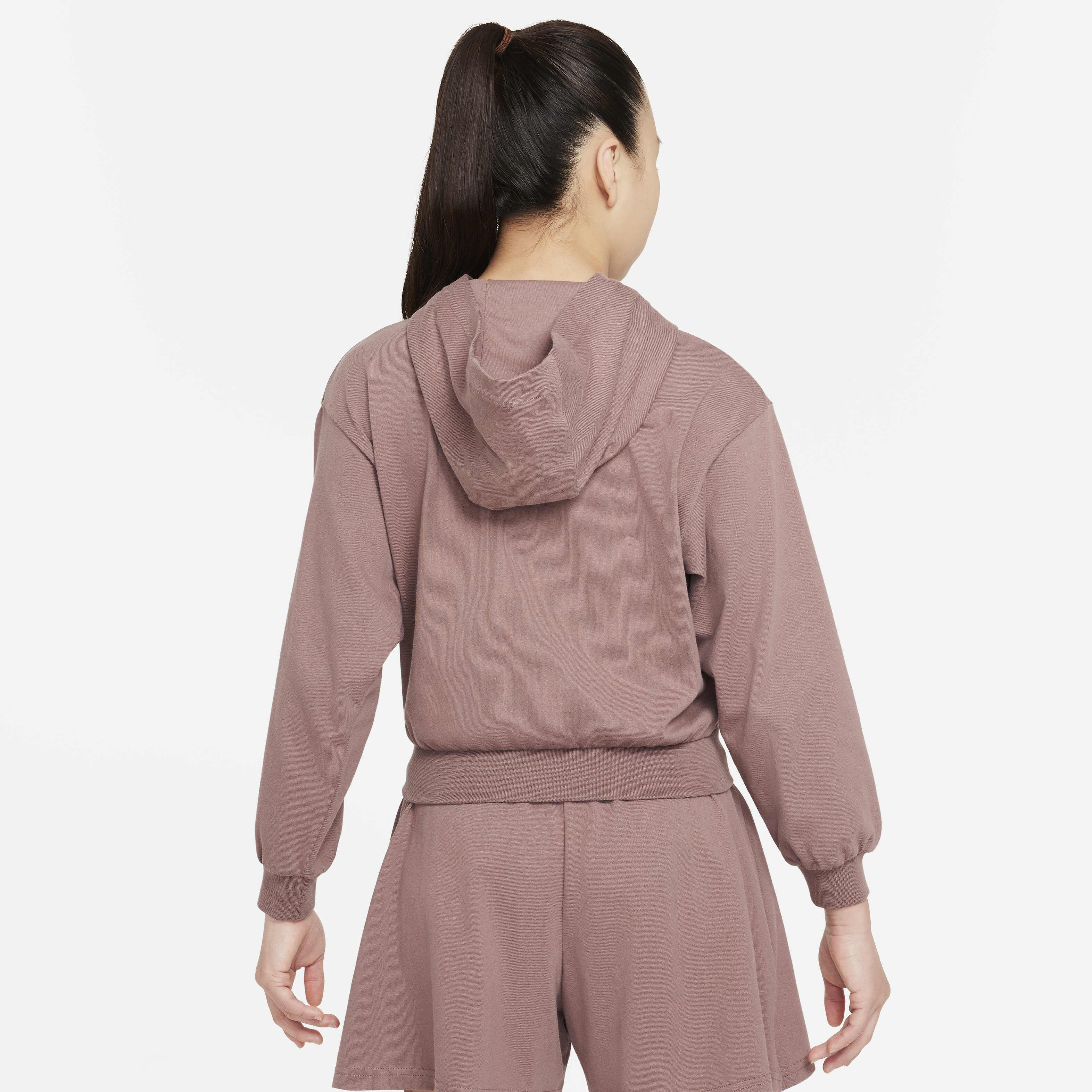 نايكي سبورتسوير image number 1