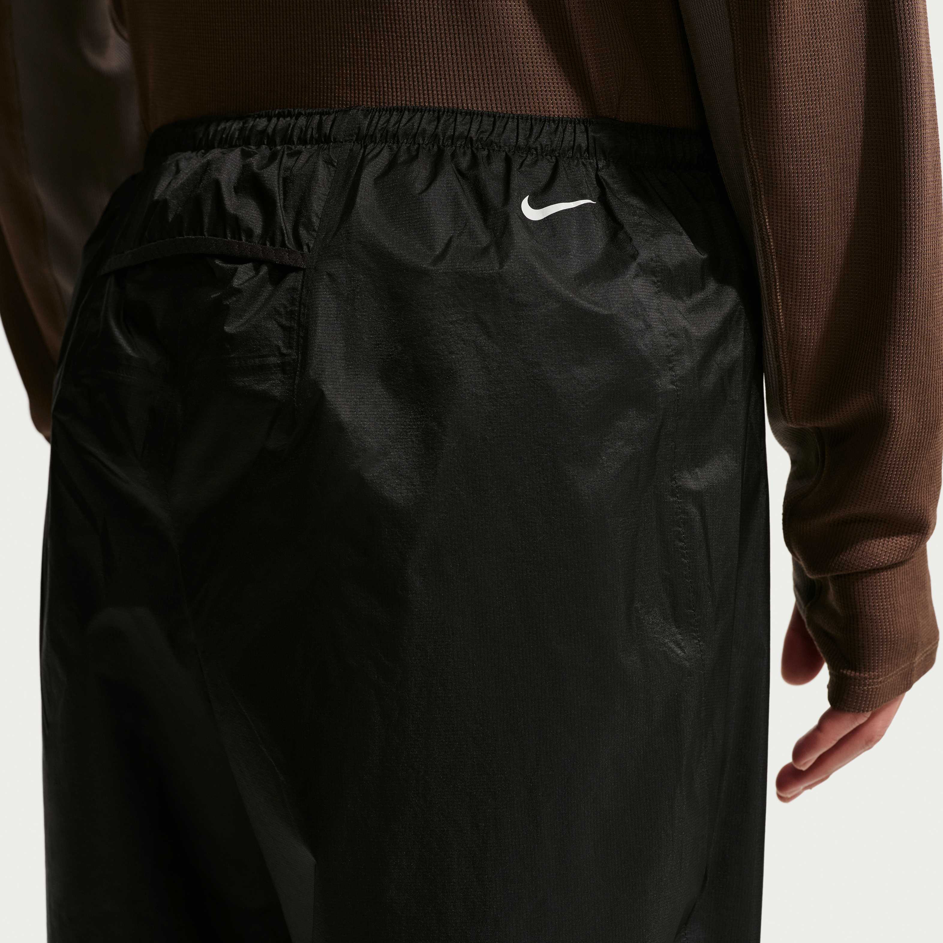 Nike ACG image number 2