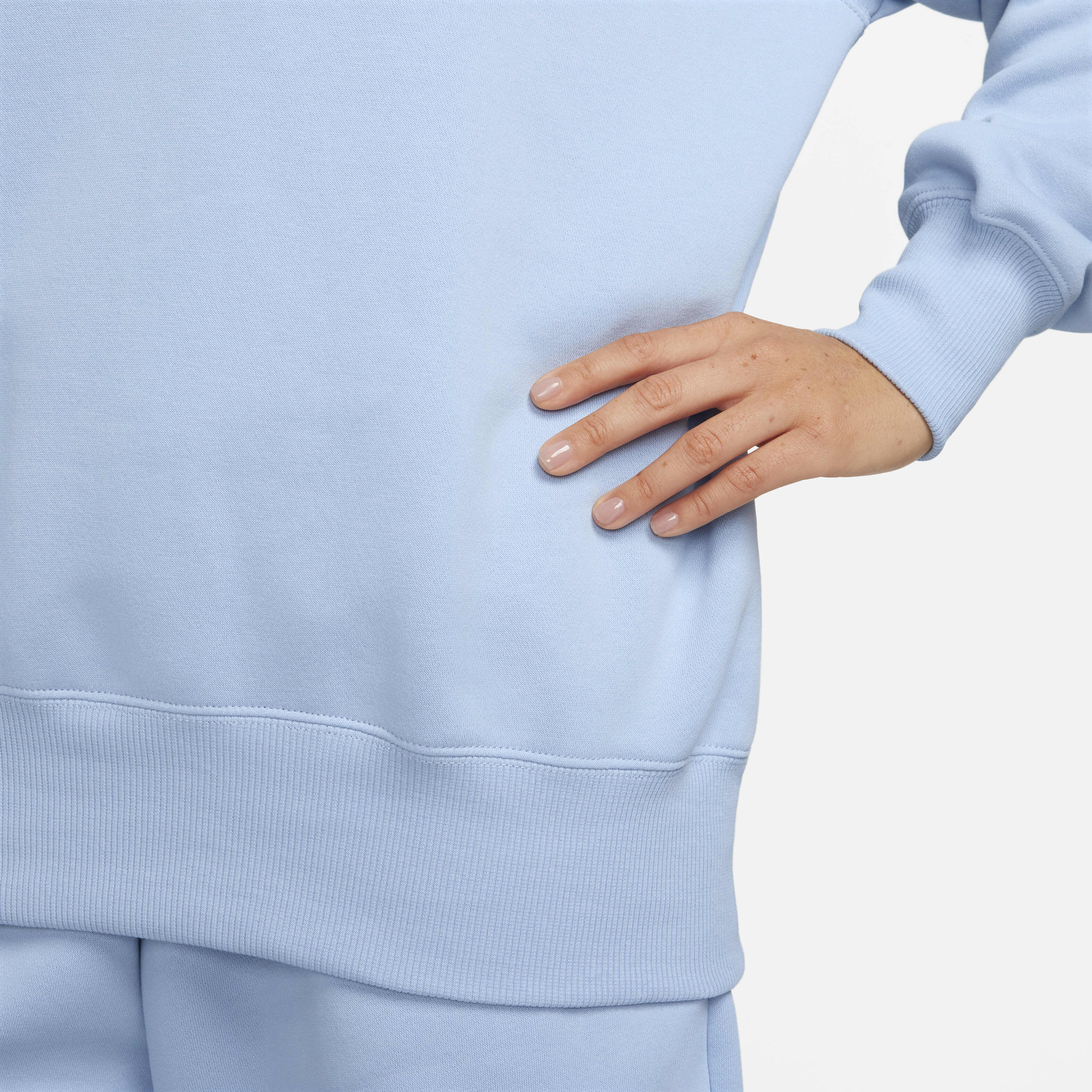 نايكي سبورتسوير فينكس فليس image number 4