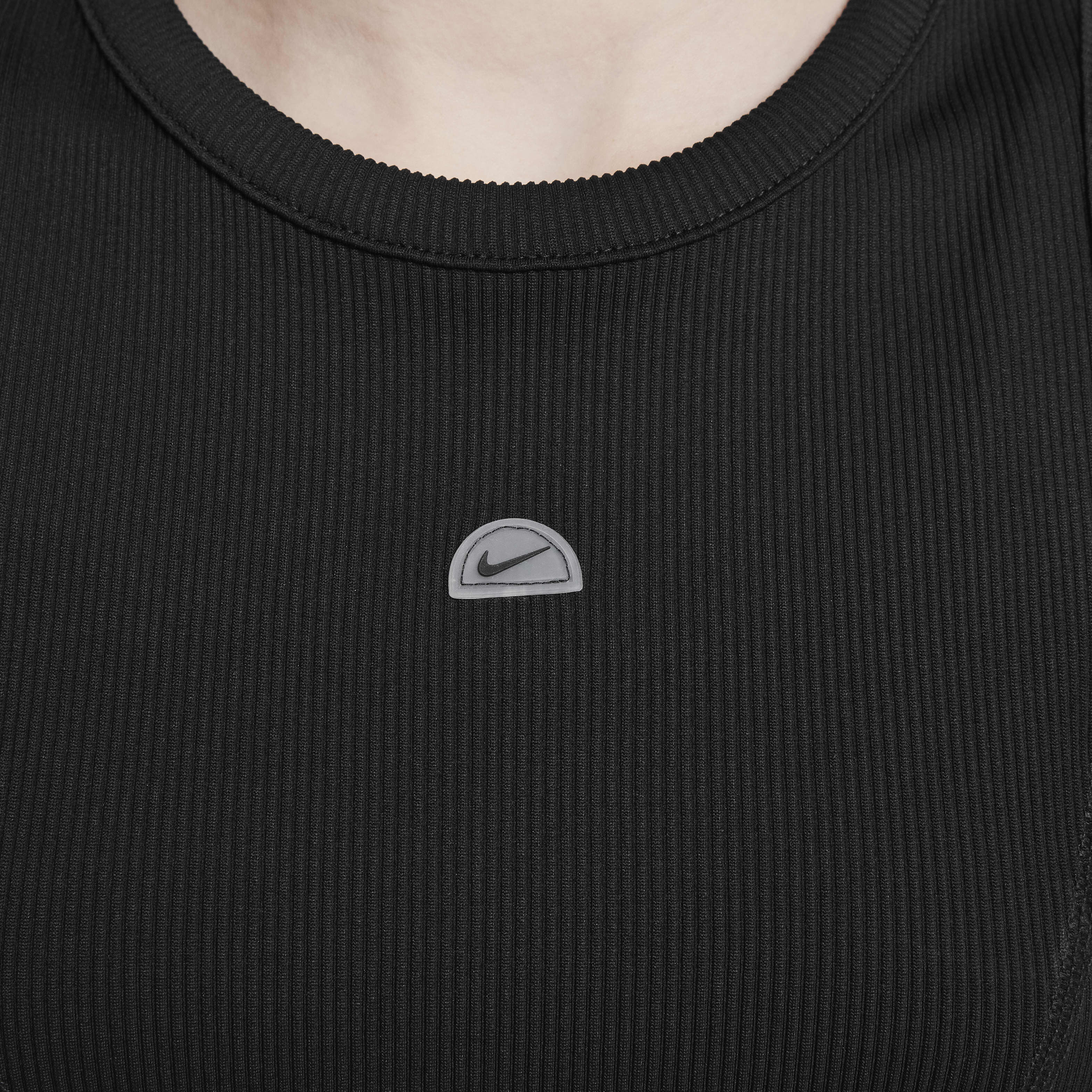 Nike image number 3