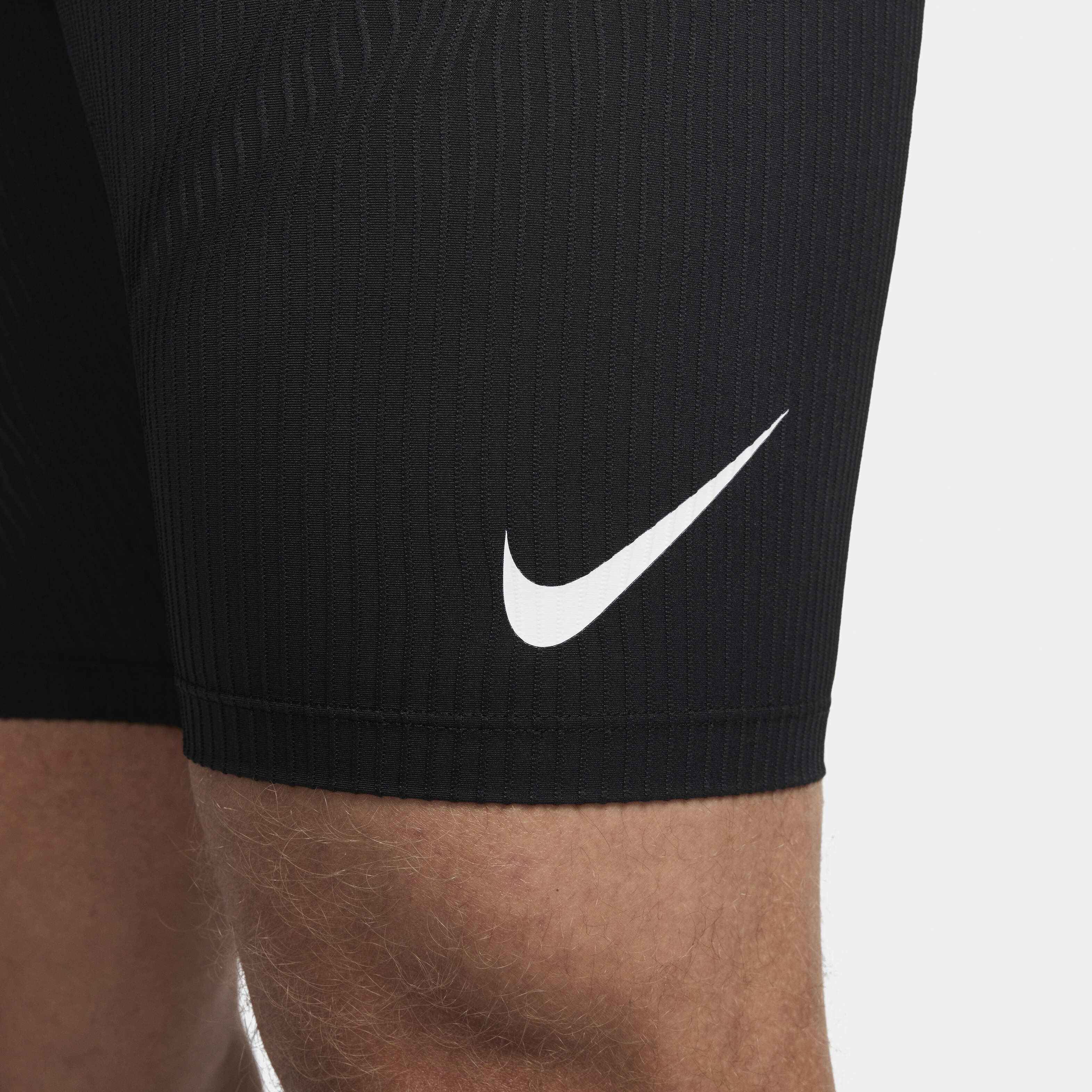 Nike aeroswift logo clearance