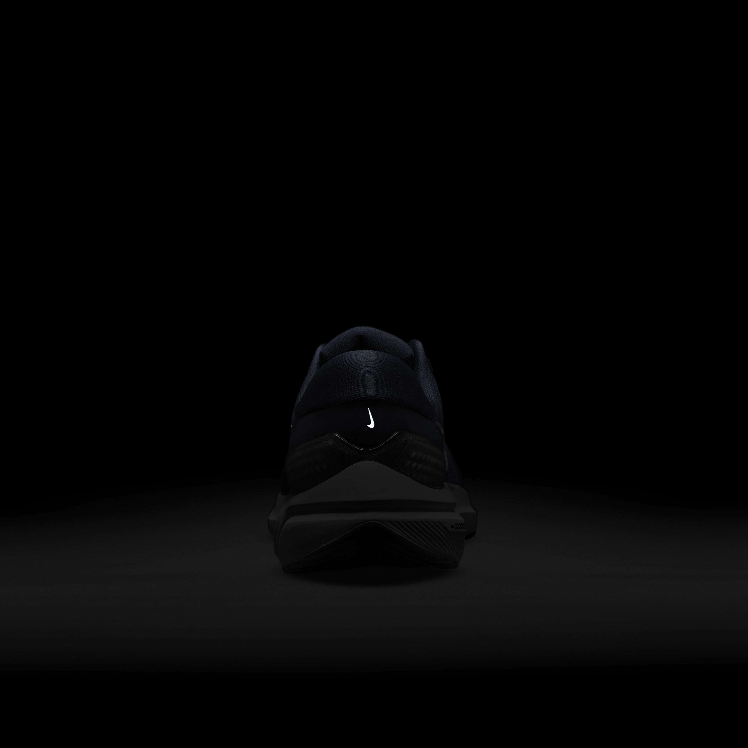 Nike Vomero 16 image number 9