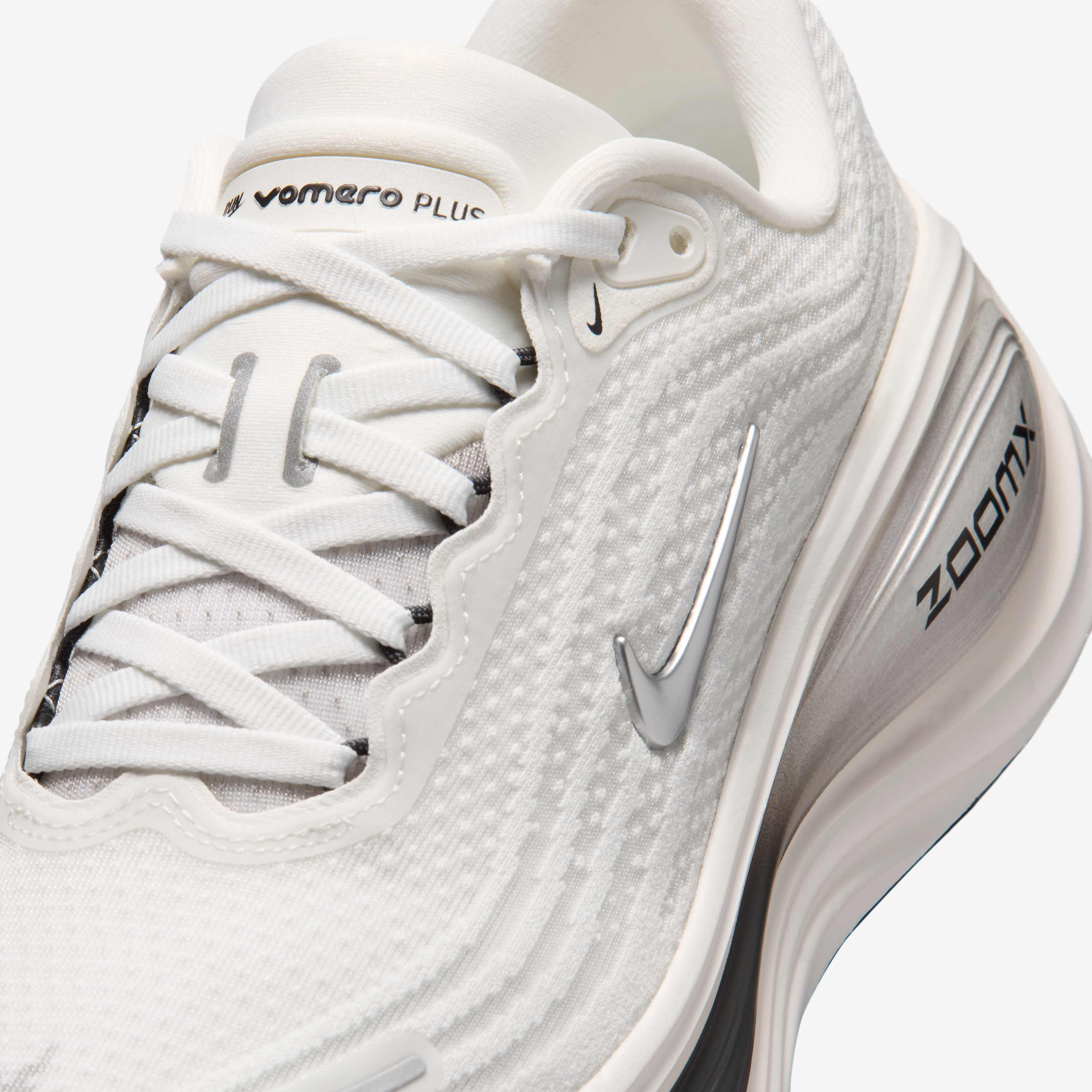 Nike Vomero Plus image number 6