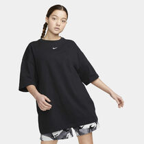 Nike Sportswear Essential