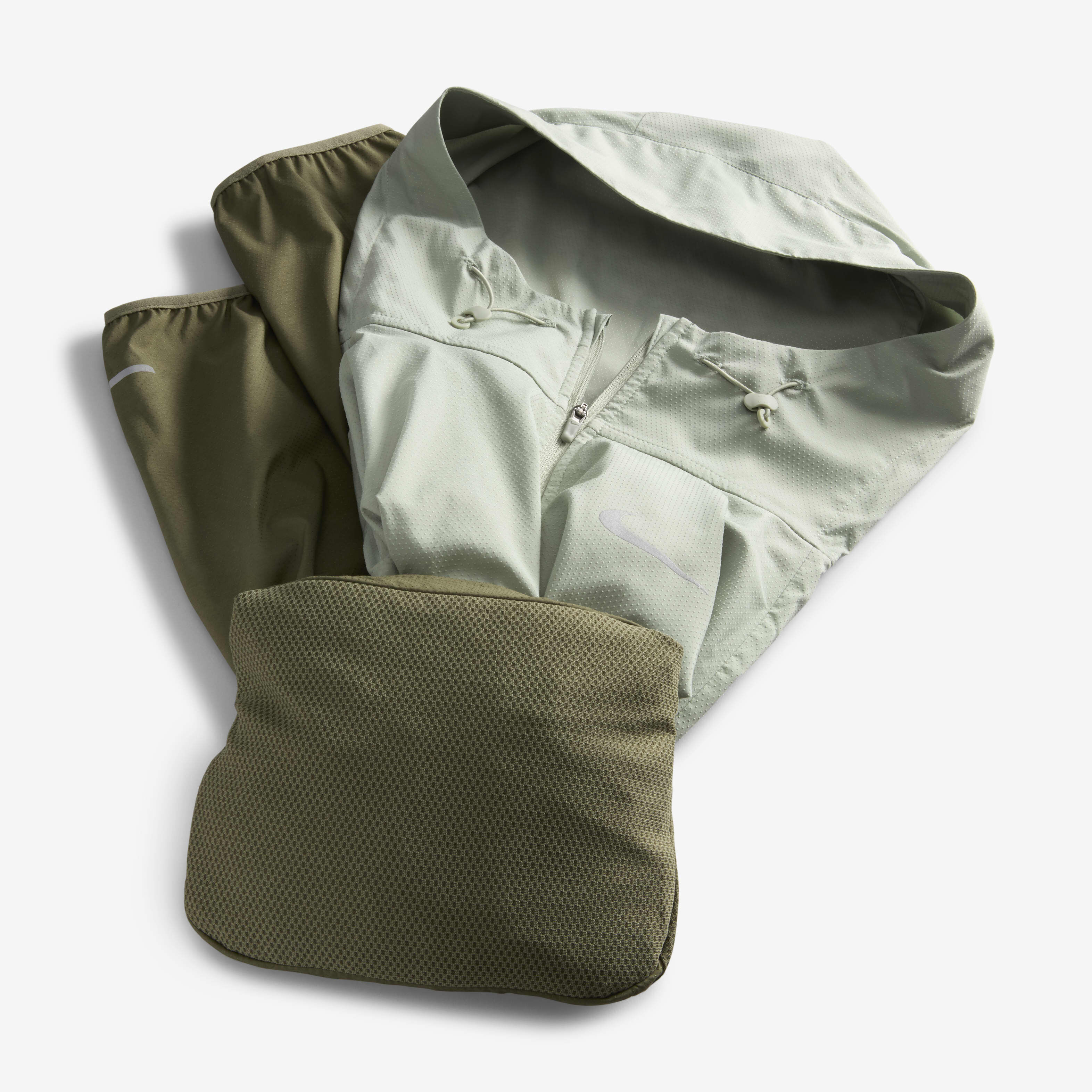 نايكي ويندرانر image number 6