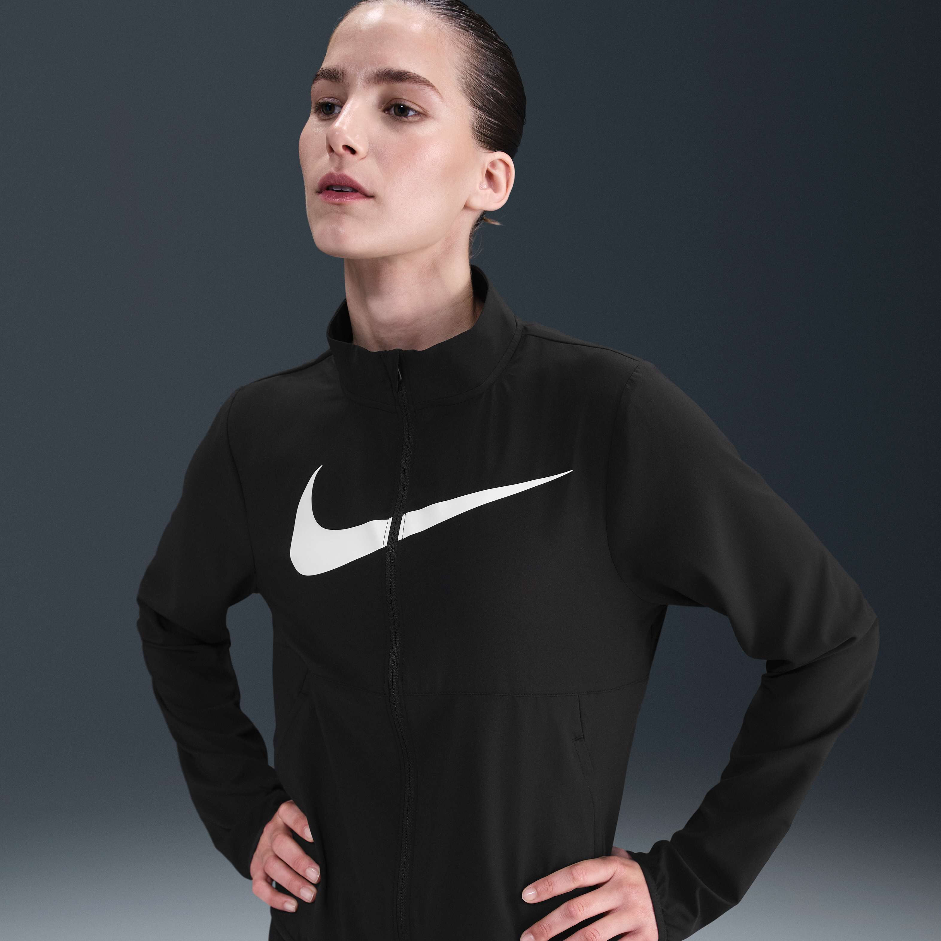 nike fitted women's jacket