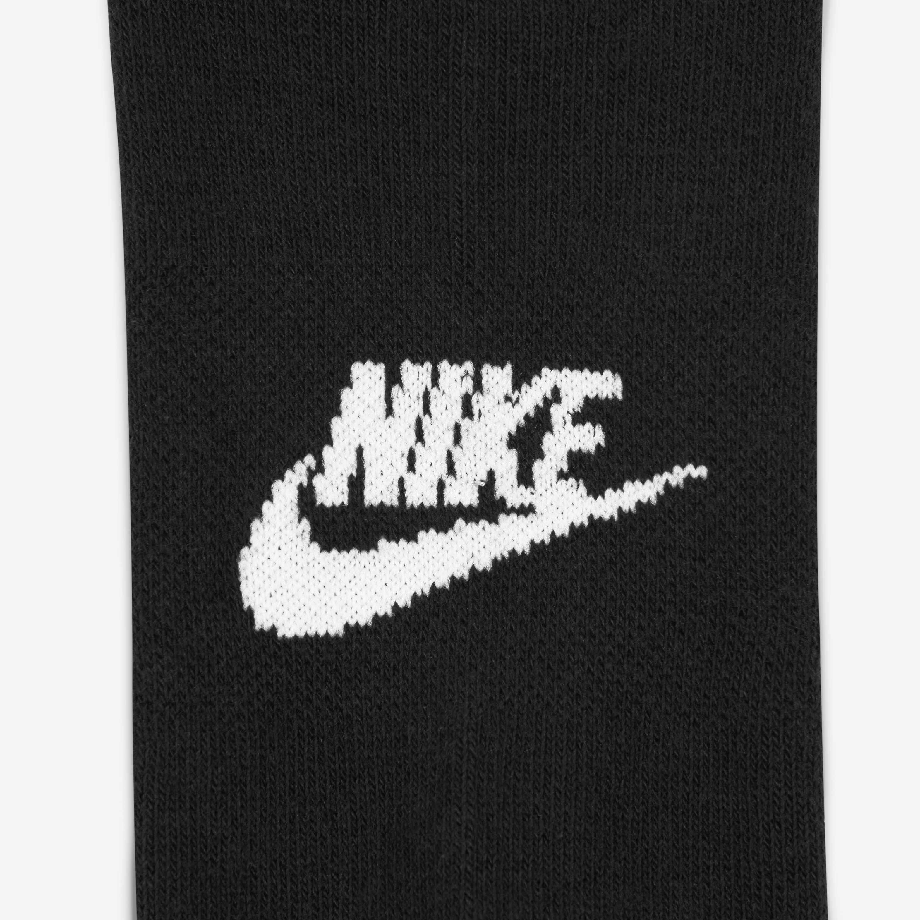 Nike Sportswear Everyday Essential image number 3