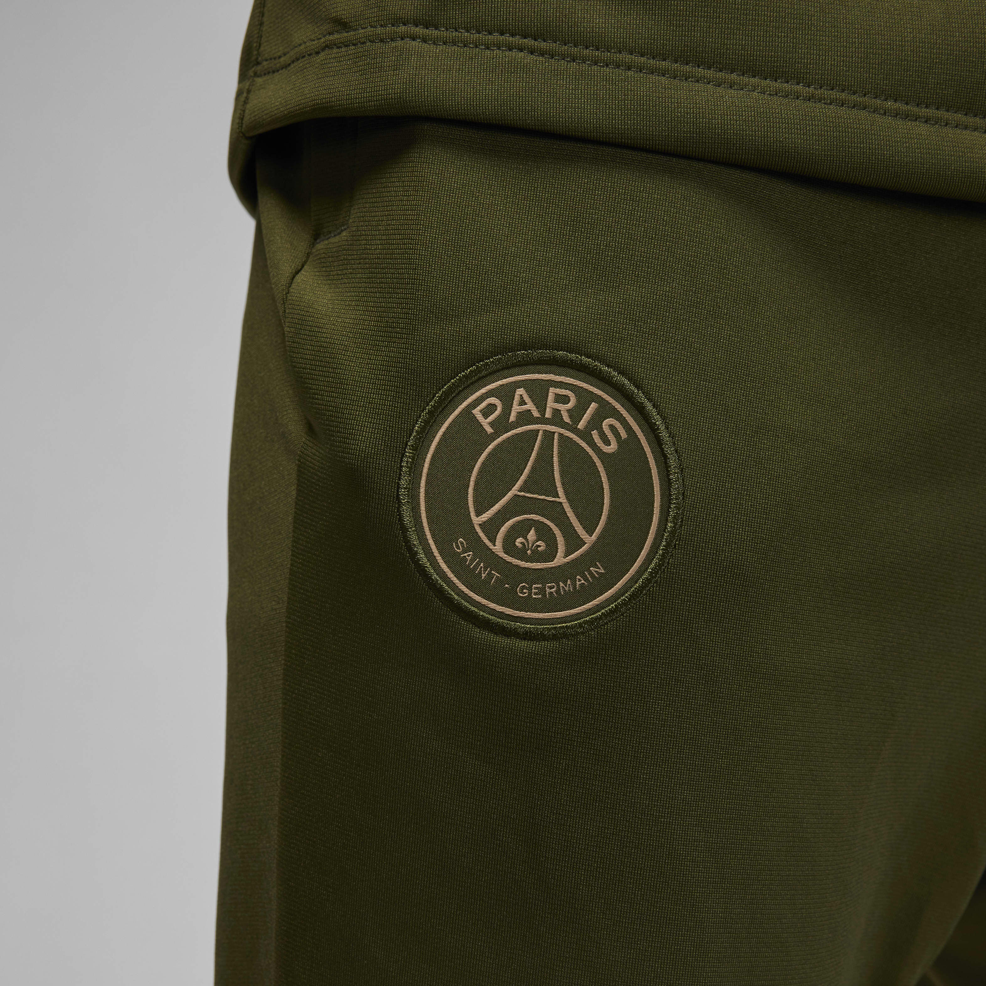 باريس سان جيرمان سترايك البديل image number 8