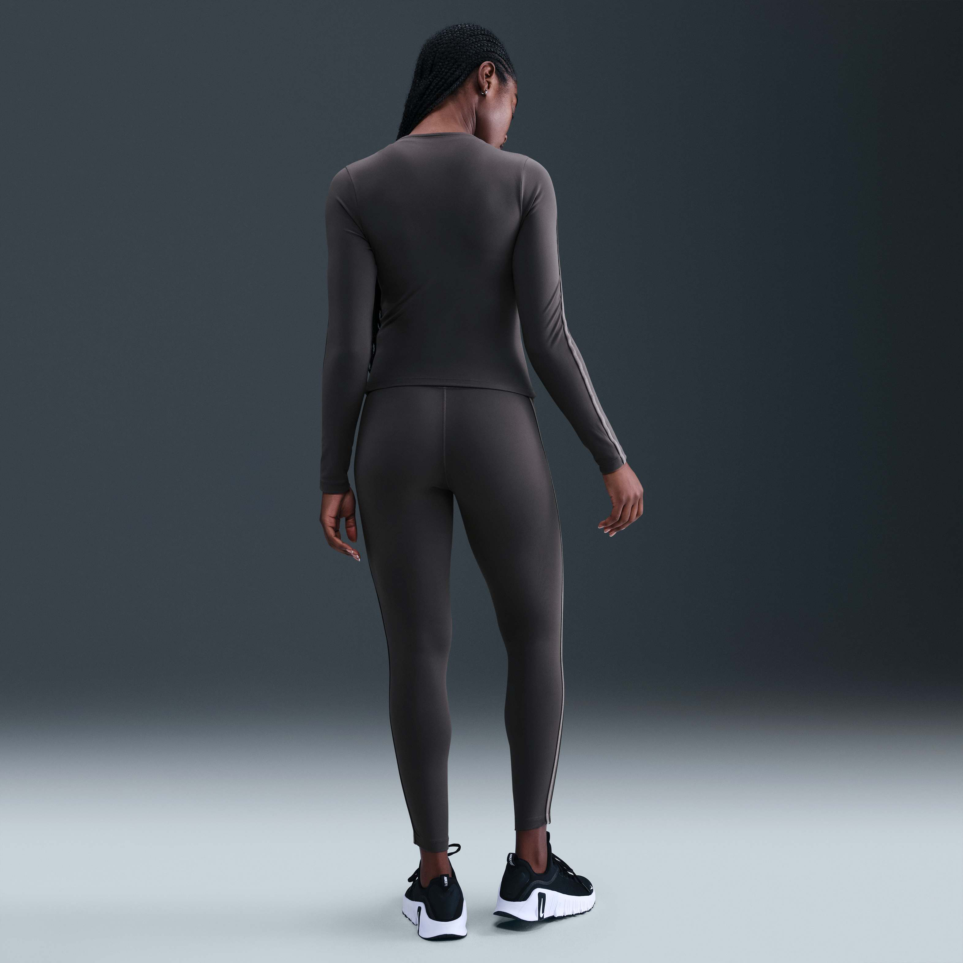 Nike One Fitted image number 4