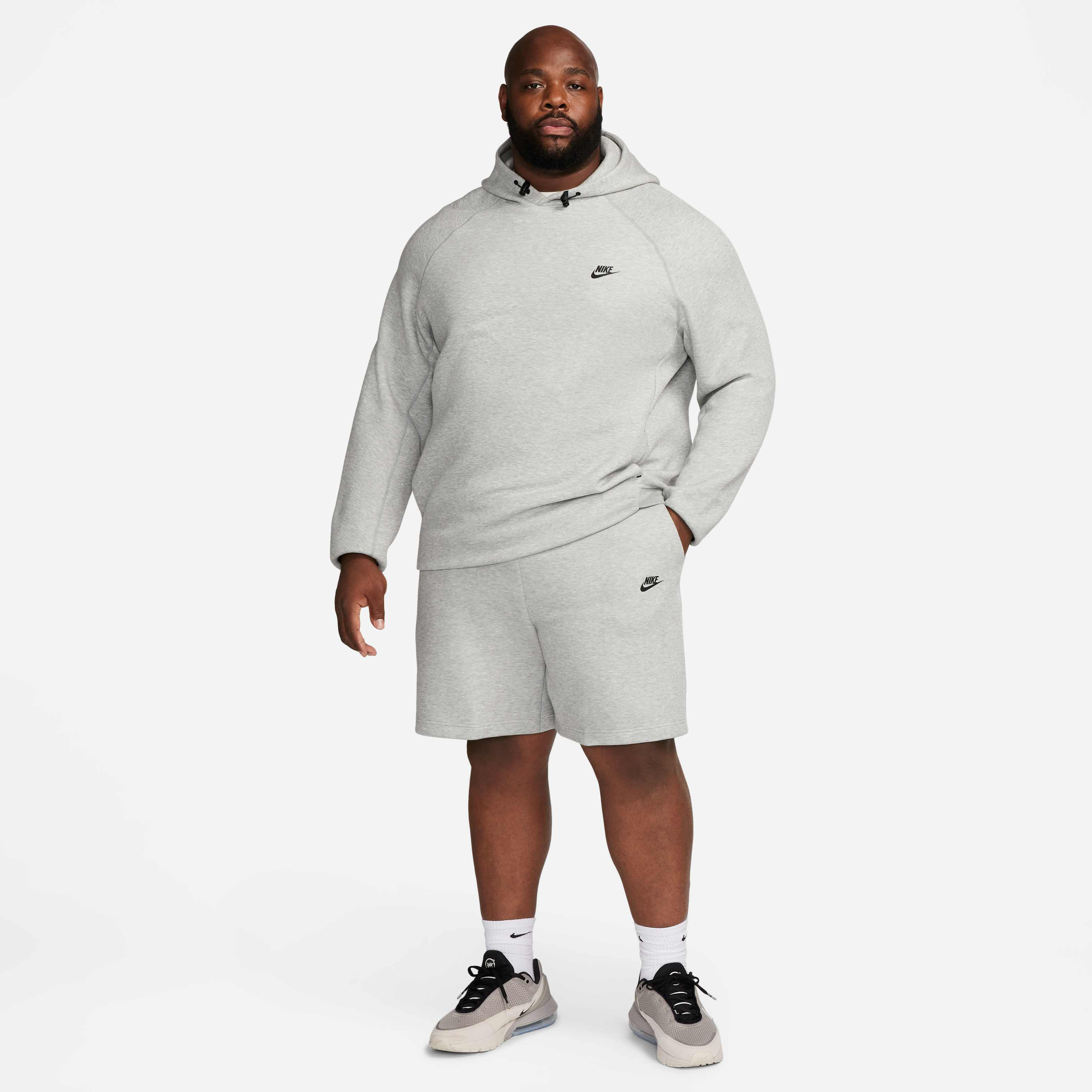 Nike Sportswear Tech Fleece image number 17