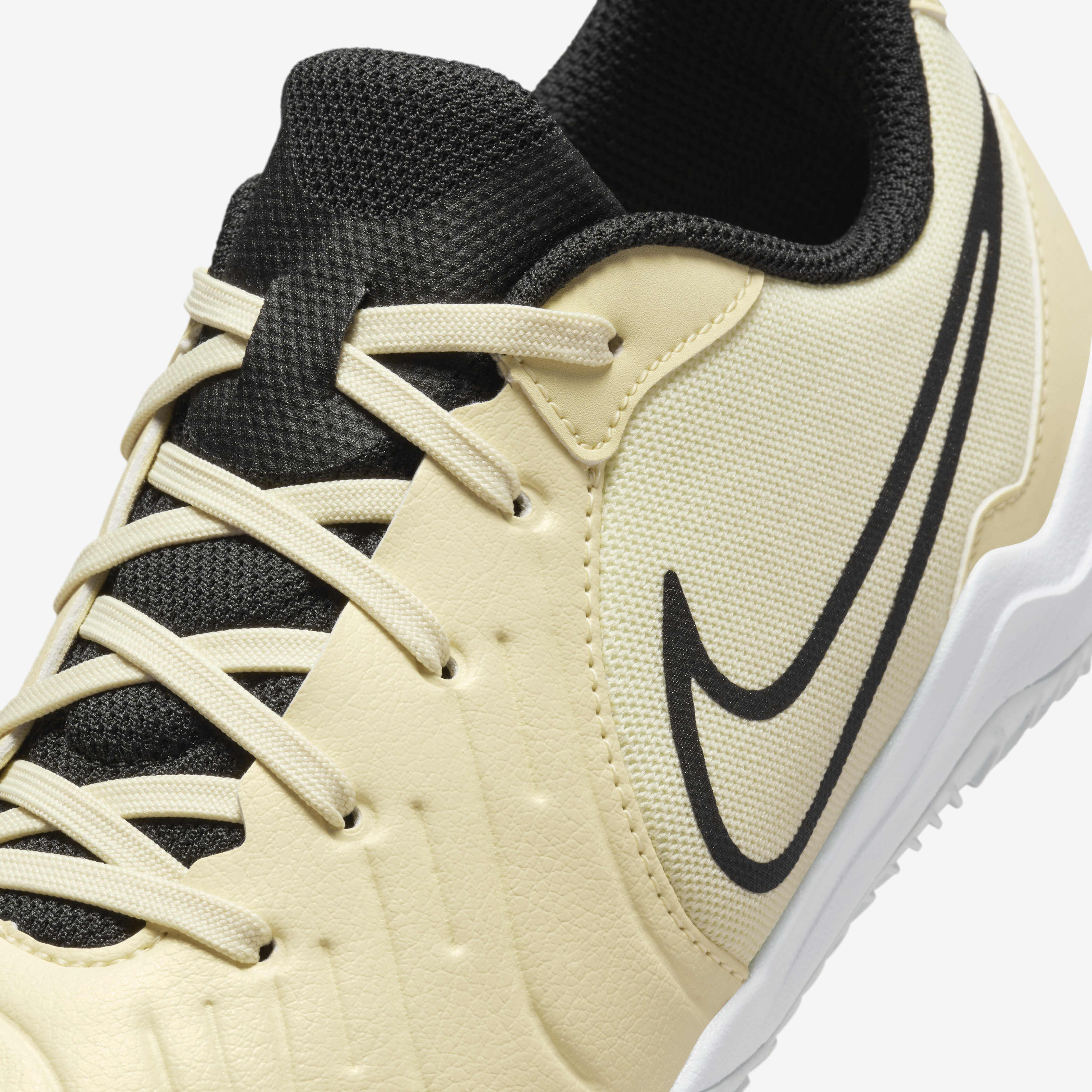 Nike Jr. Tiempo Legend 10 Academy image number 6