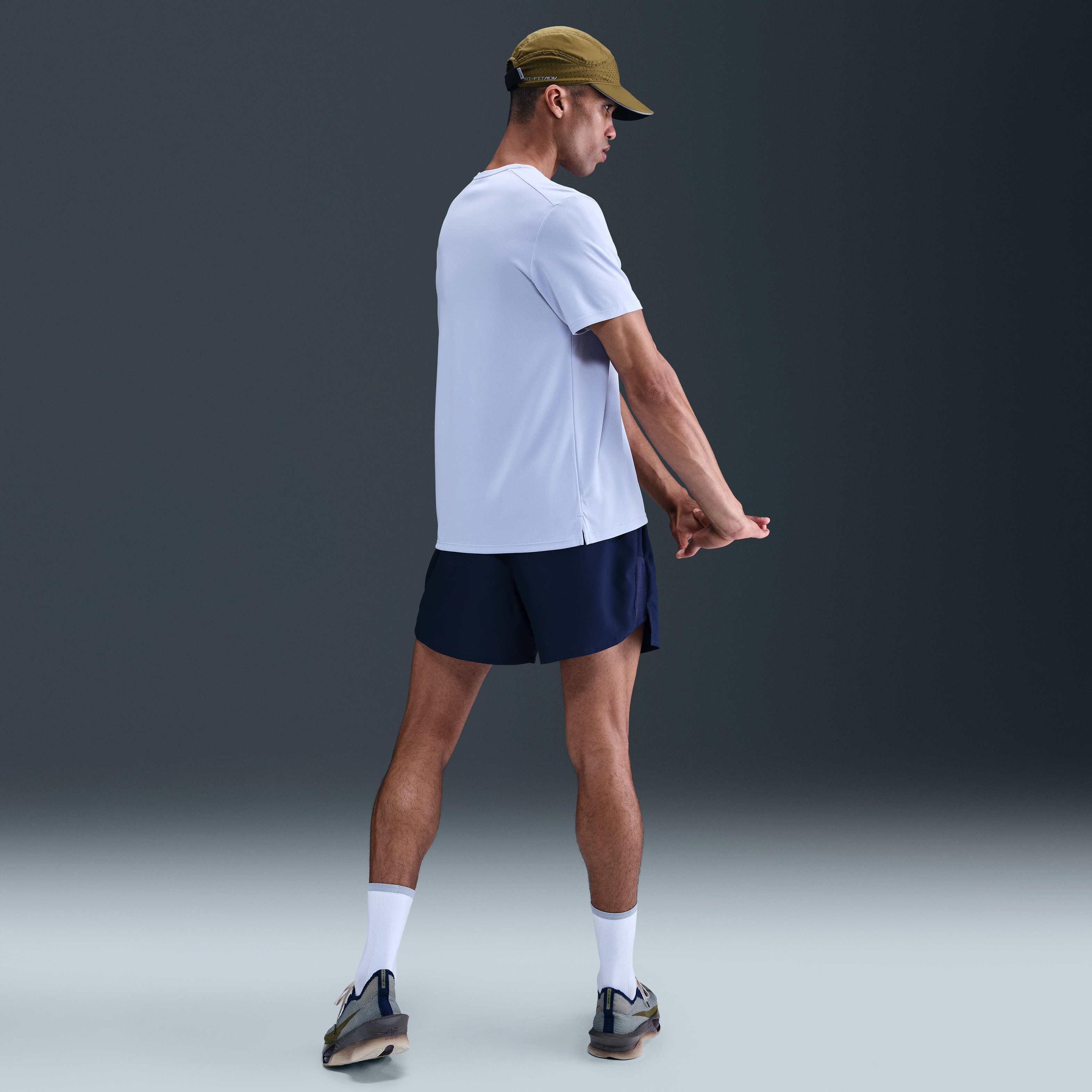 Nike Miler image number 4