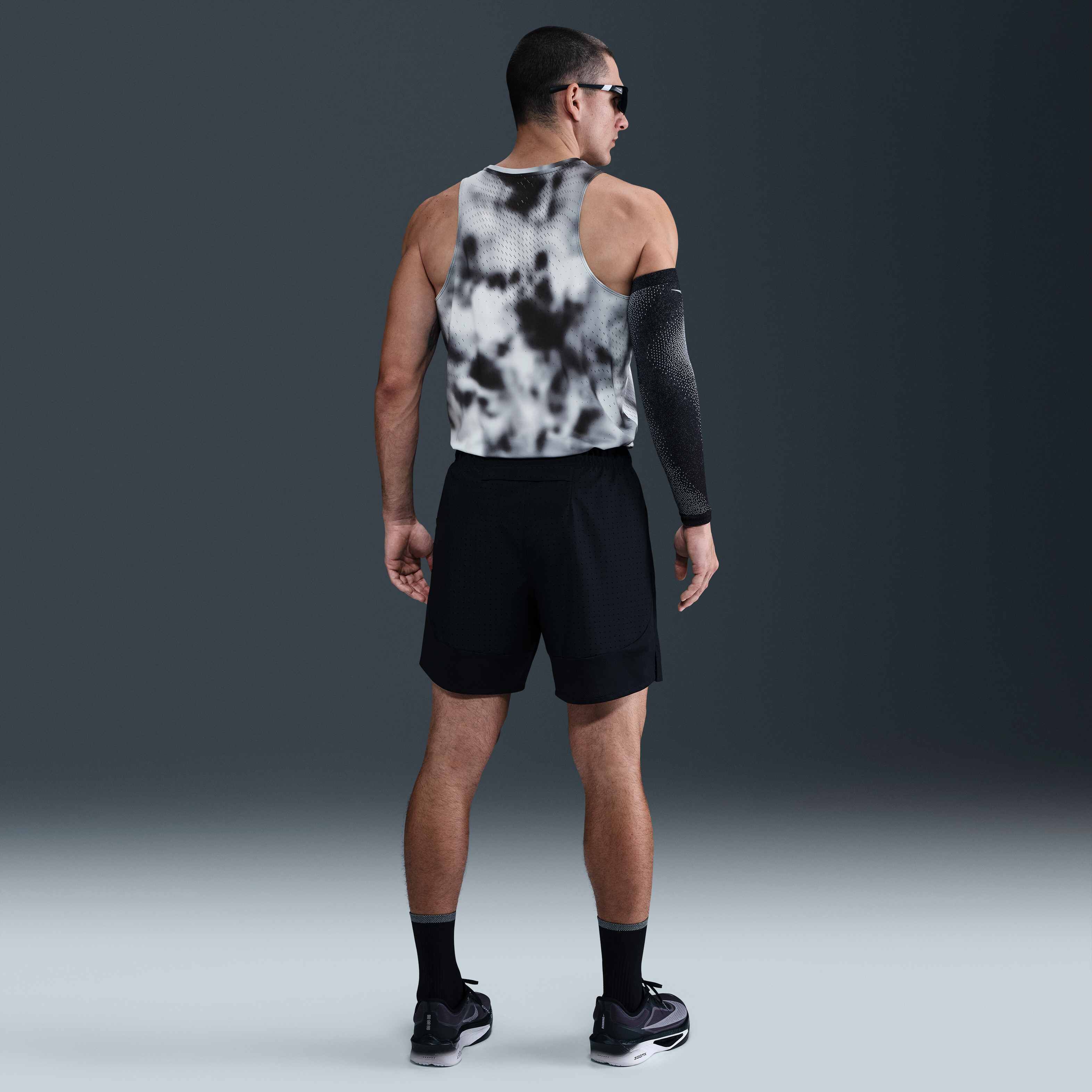 Nike Running Division Breathe image number 4