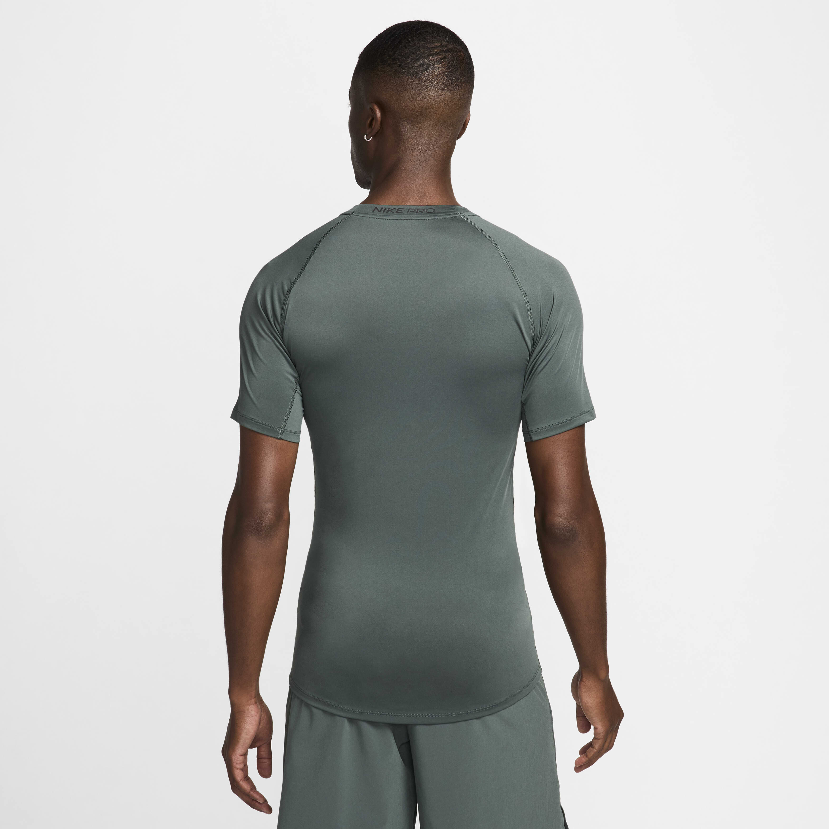 نايكي برو image number 1