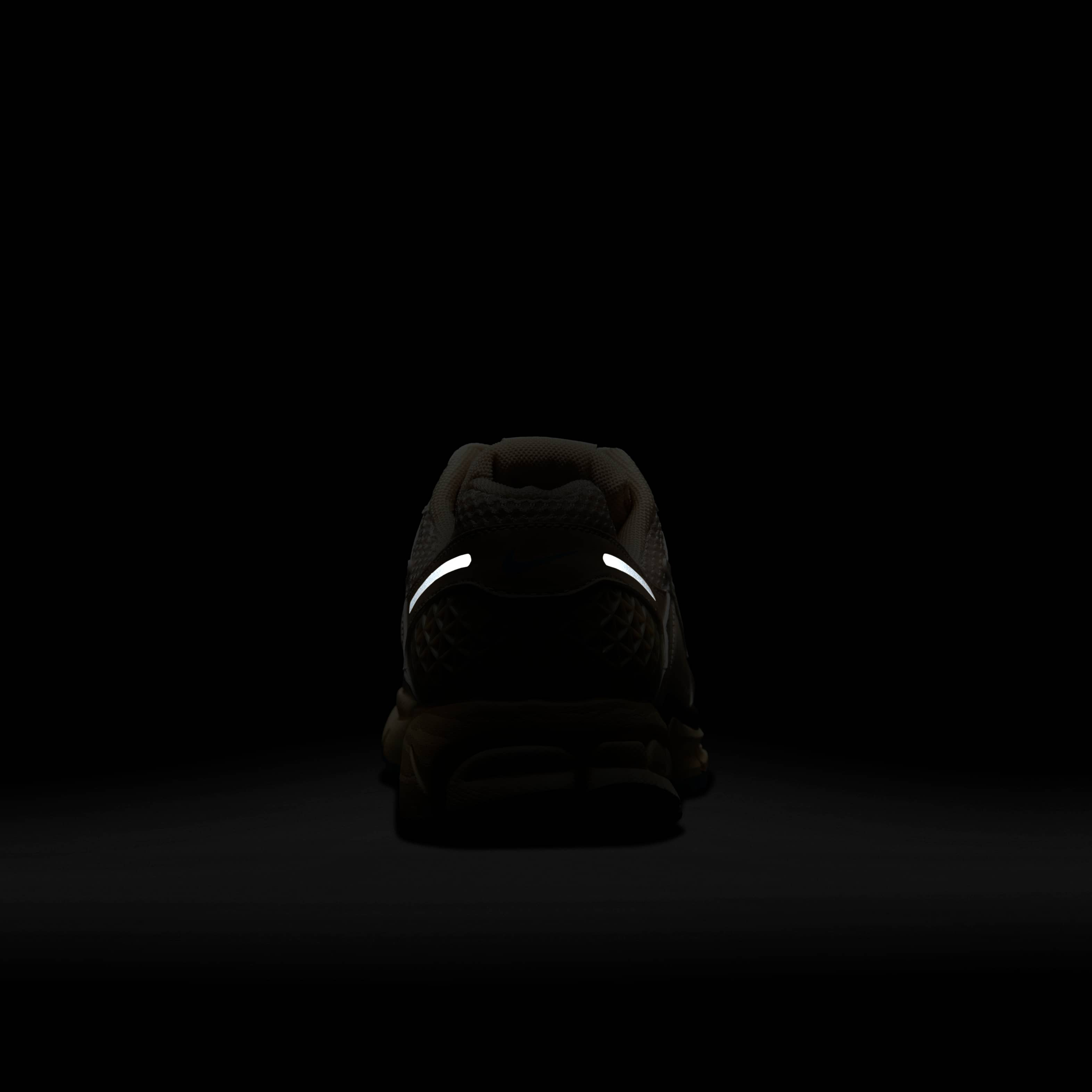 Nike Zoom Vomero 5 image number 10